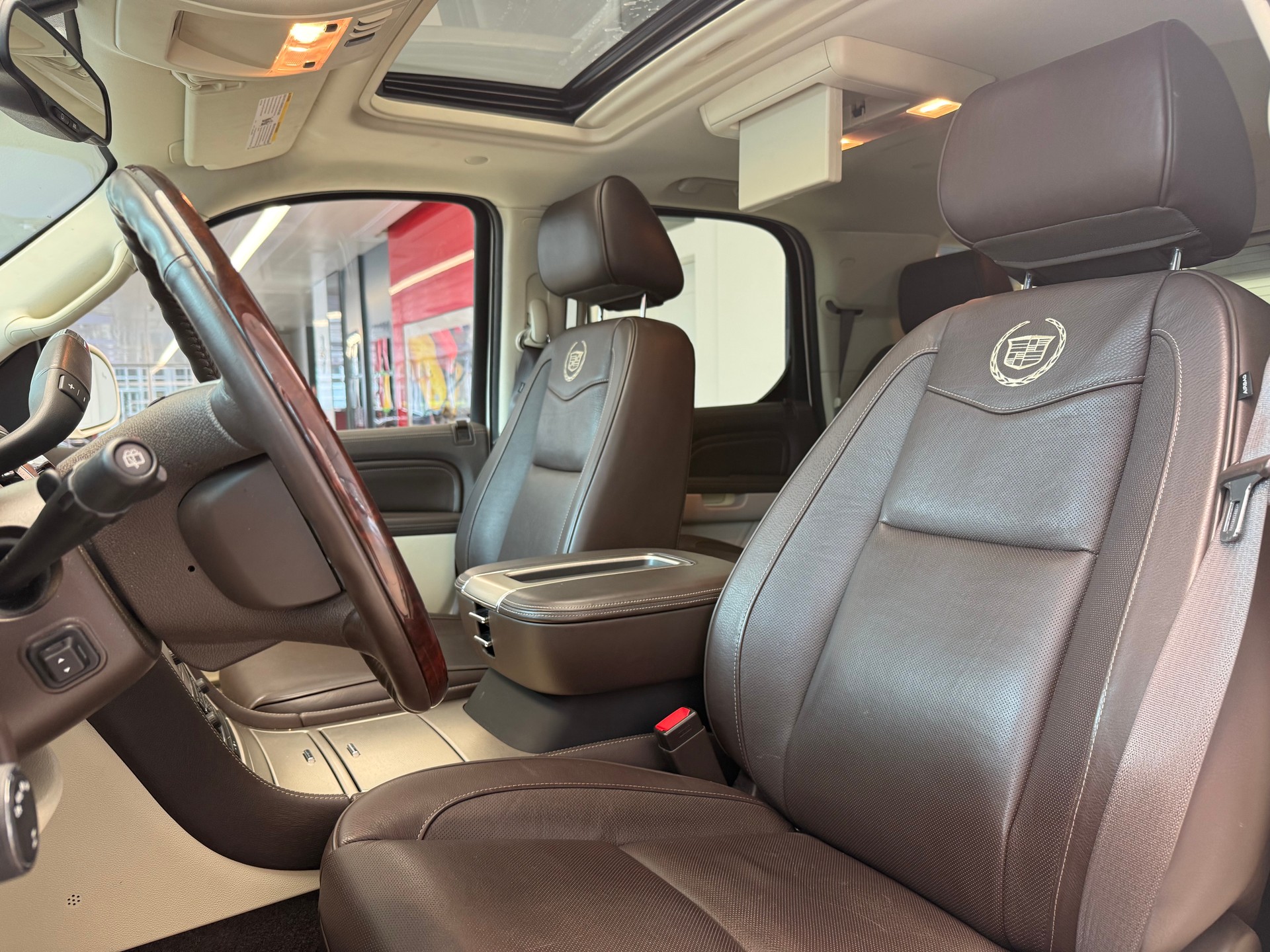 CADILLAC Escalade 6.0 Hybrid Platinum Edition-image-10