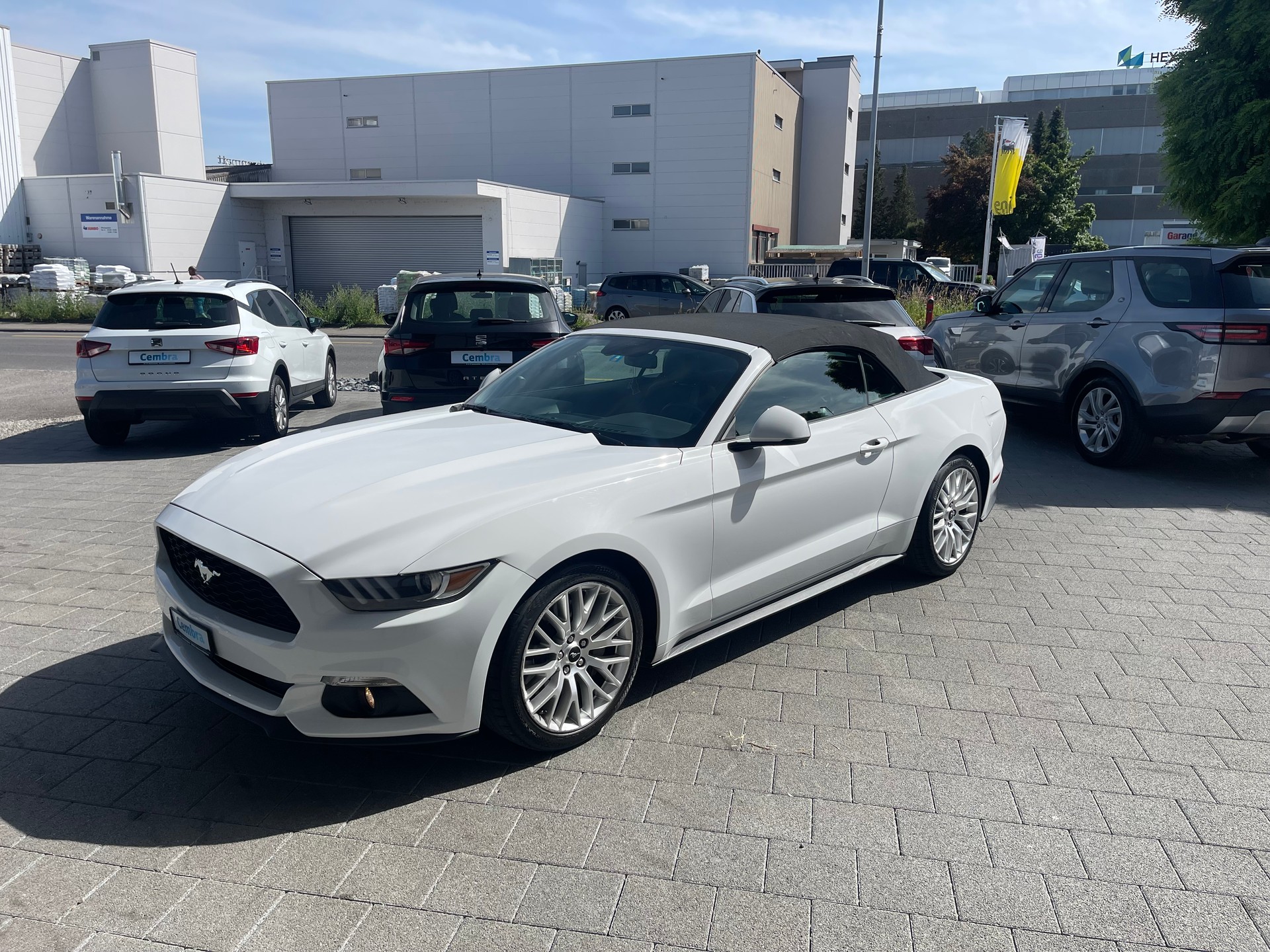 FORD Mustang Convertible 2.3 Automat-image-11
