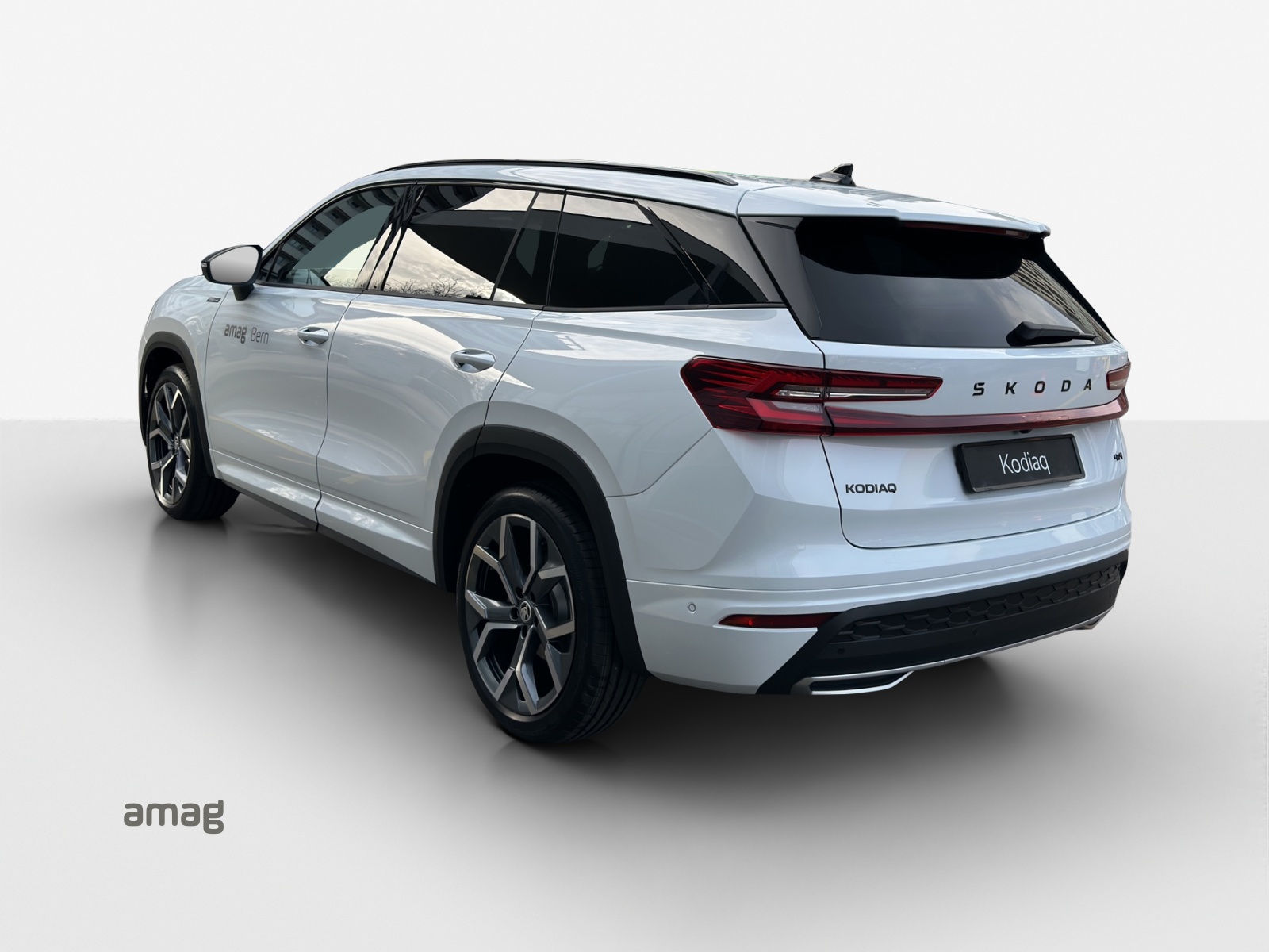 SKODA Kodiaq 2.0 TSI Sportline 4x4-image-2
