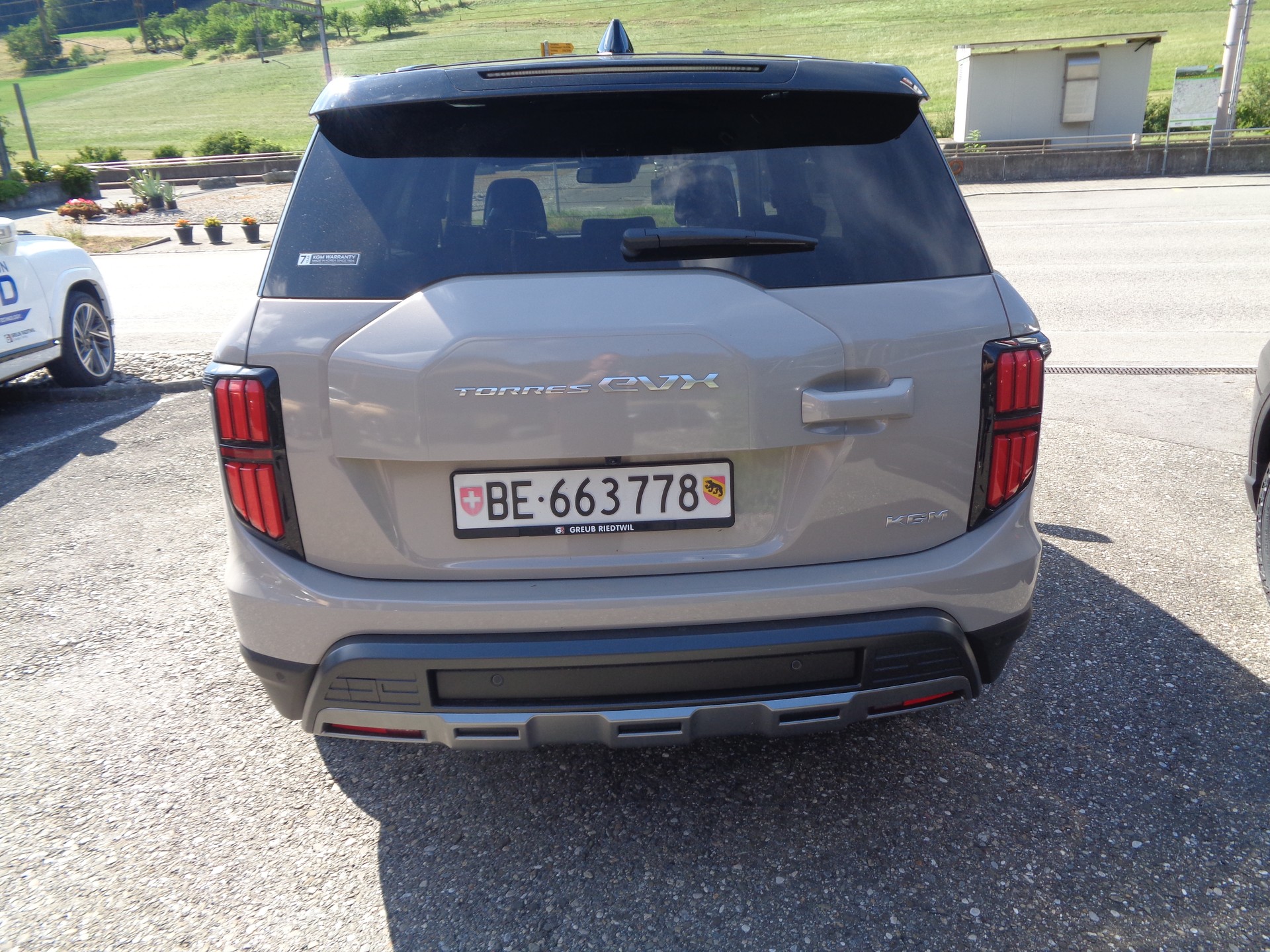 KGM-SsangYong Torres EVX 81 kWh Titanium-image-3