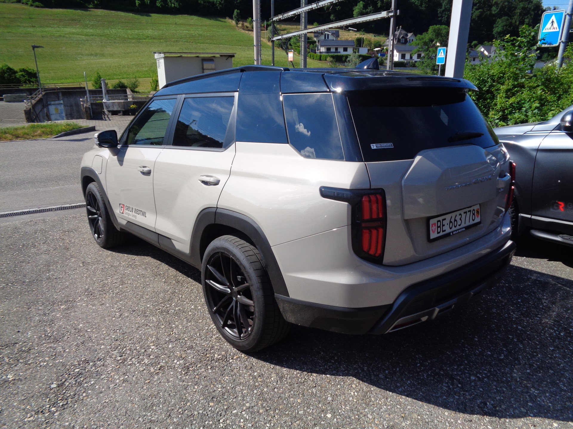 KGM-SsangYong Torres EVX 81 kWh Titanium-image-2