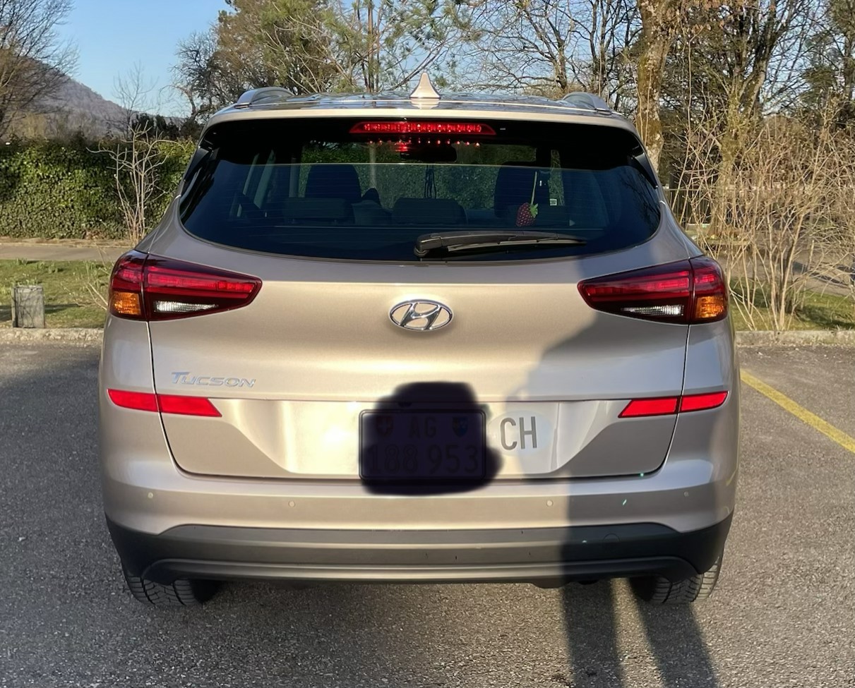 HYUNDAI TUCSON-image-2