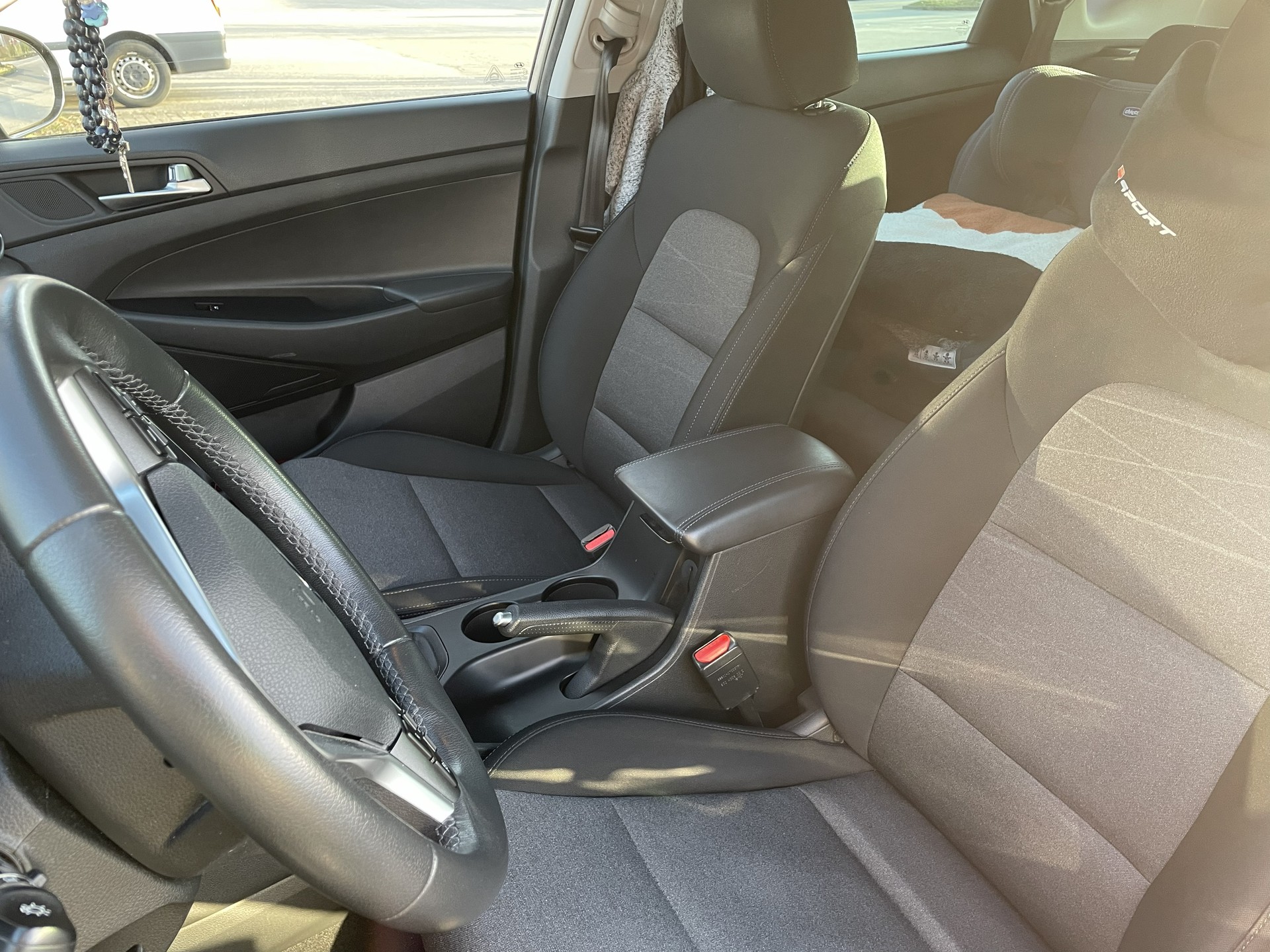 HYUNDAI TUCSON-image-3