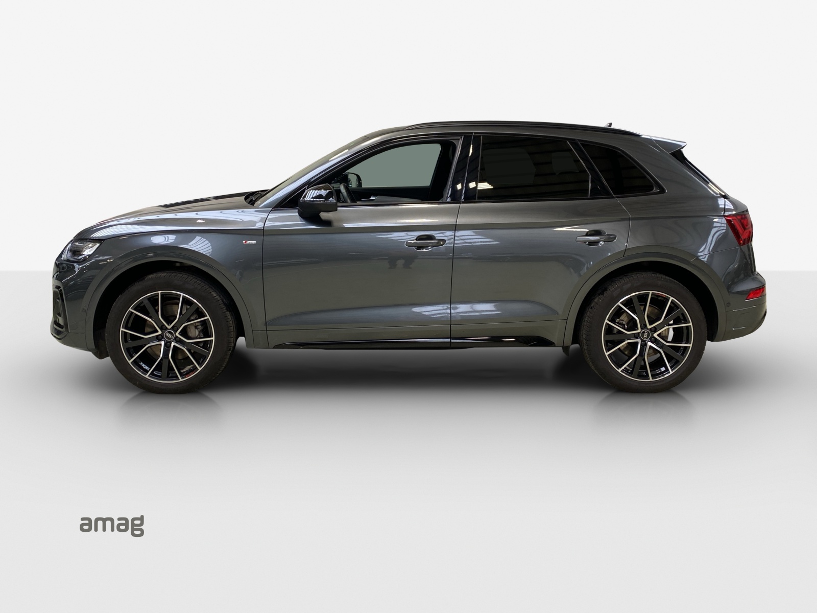 AUDI Q5 40 TDI Black Edition quattro S-tronic-image-1