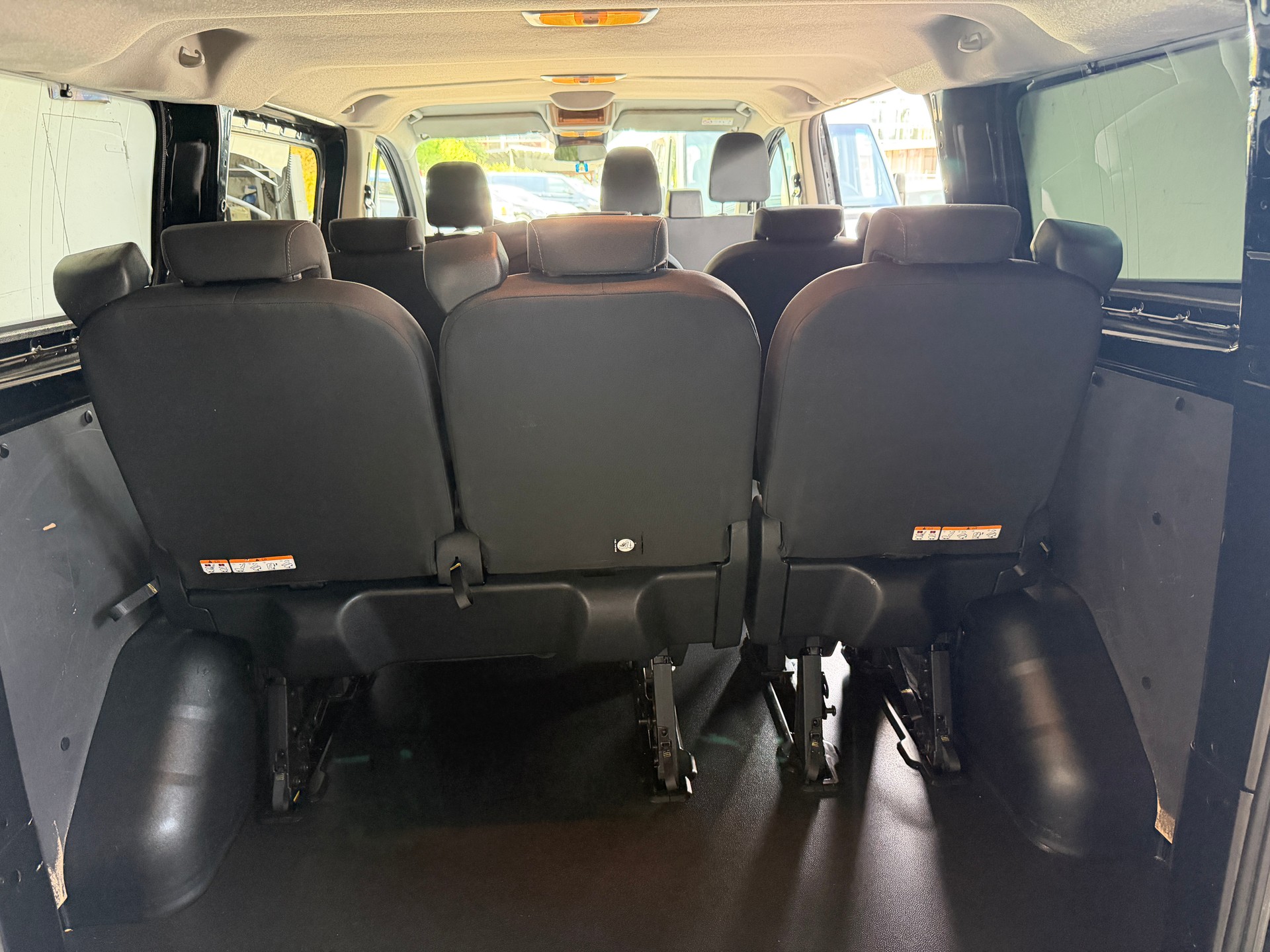 FORD Transit Custom 320 L1H1 Ambiente-image-9