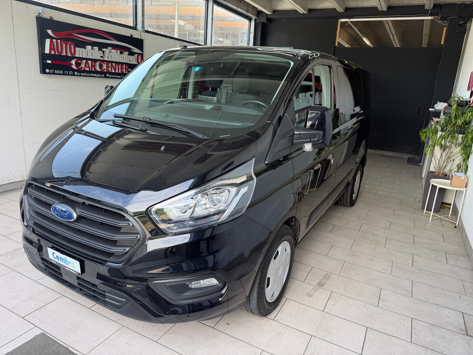 FORD Transit Custom 320 L1H1 Ambiente-image-2
