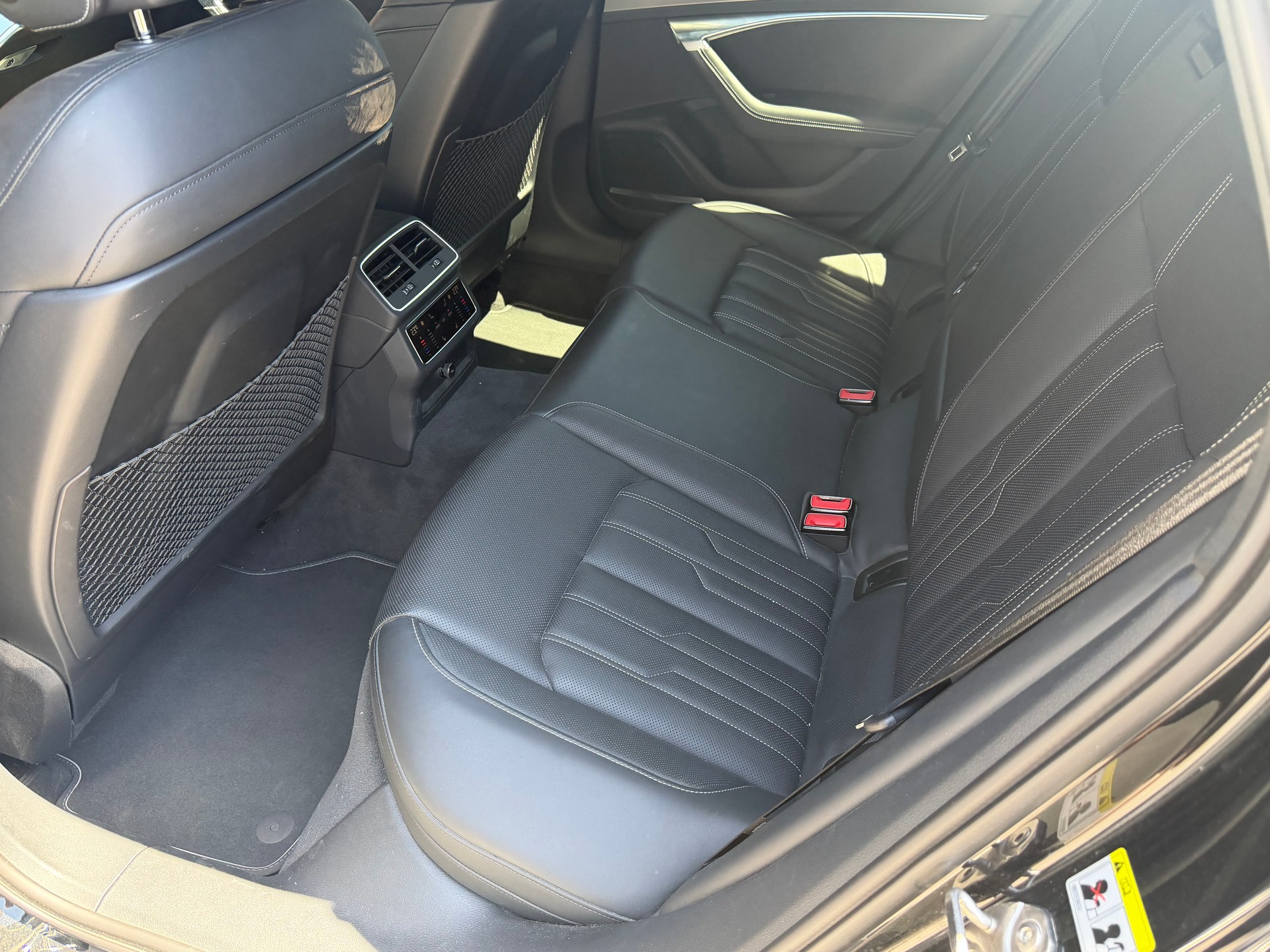 AUDI A6 Avant 50 TDI Sport quattro tiptronic-image-28