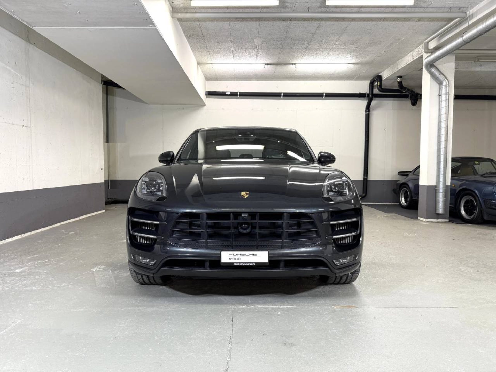 PORSCHE Macan Turbo-image-8