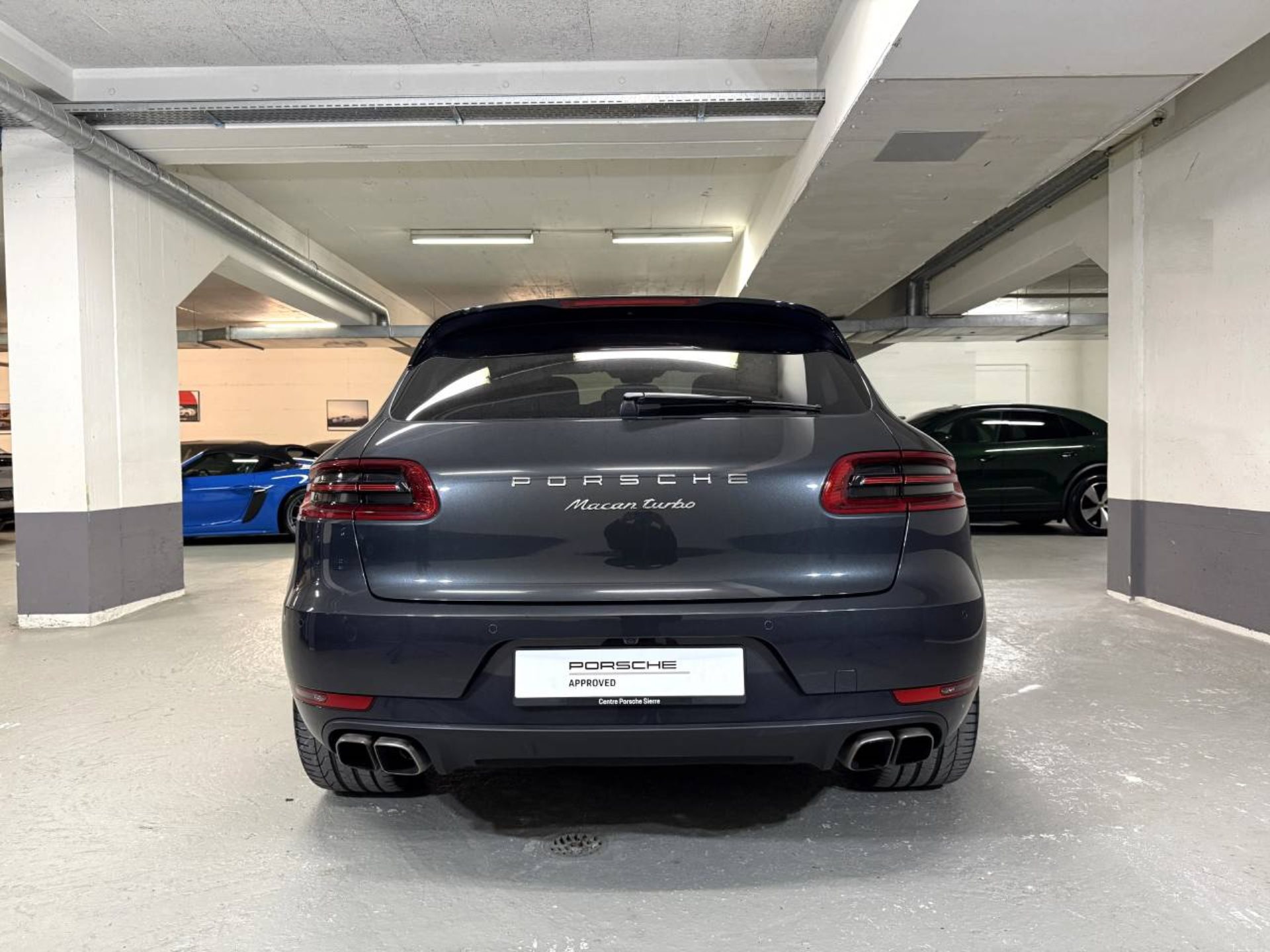 PORSCHE Macan Turbo-image-5