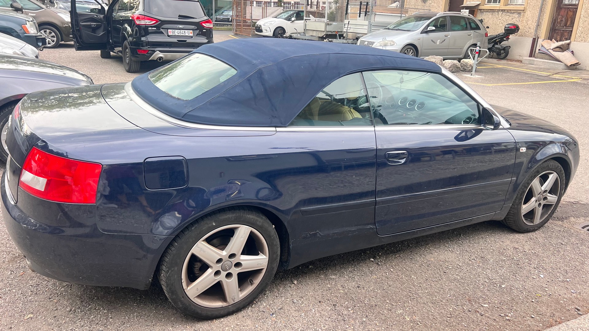 AUDI A4 Cabriolet 3.0 V6-image-2
