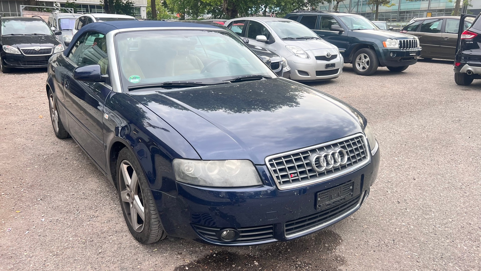 AUDI A4 Cabriolet 3.0 V6-image-1