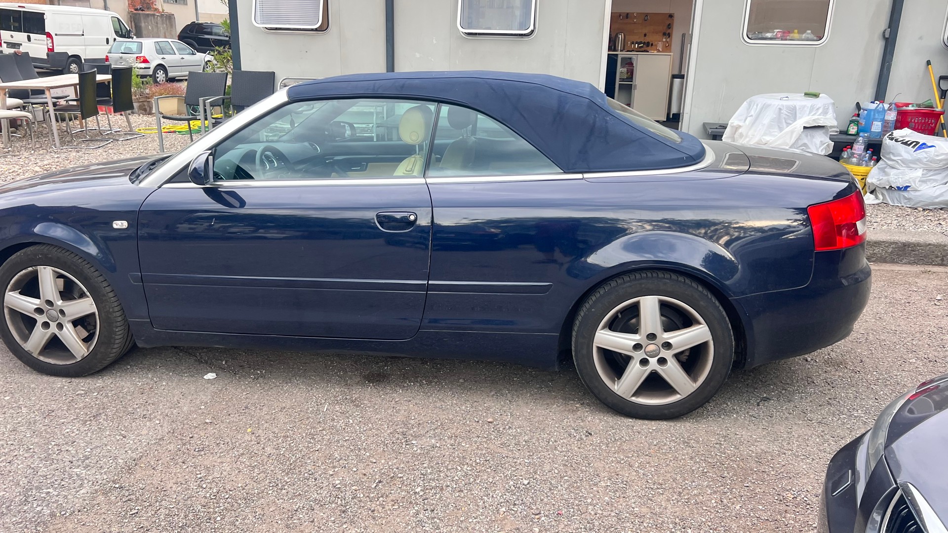 AUDI A4 Cabriolet 3.0 V6-image-4