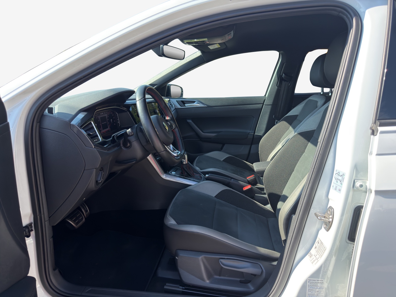 VW Polo 2.0 TSI GTI DSG-image-7