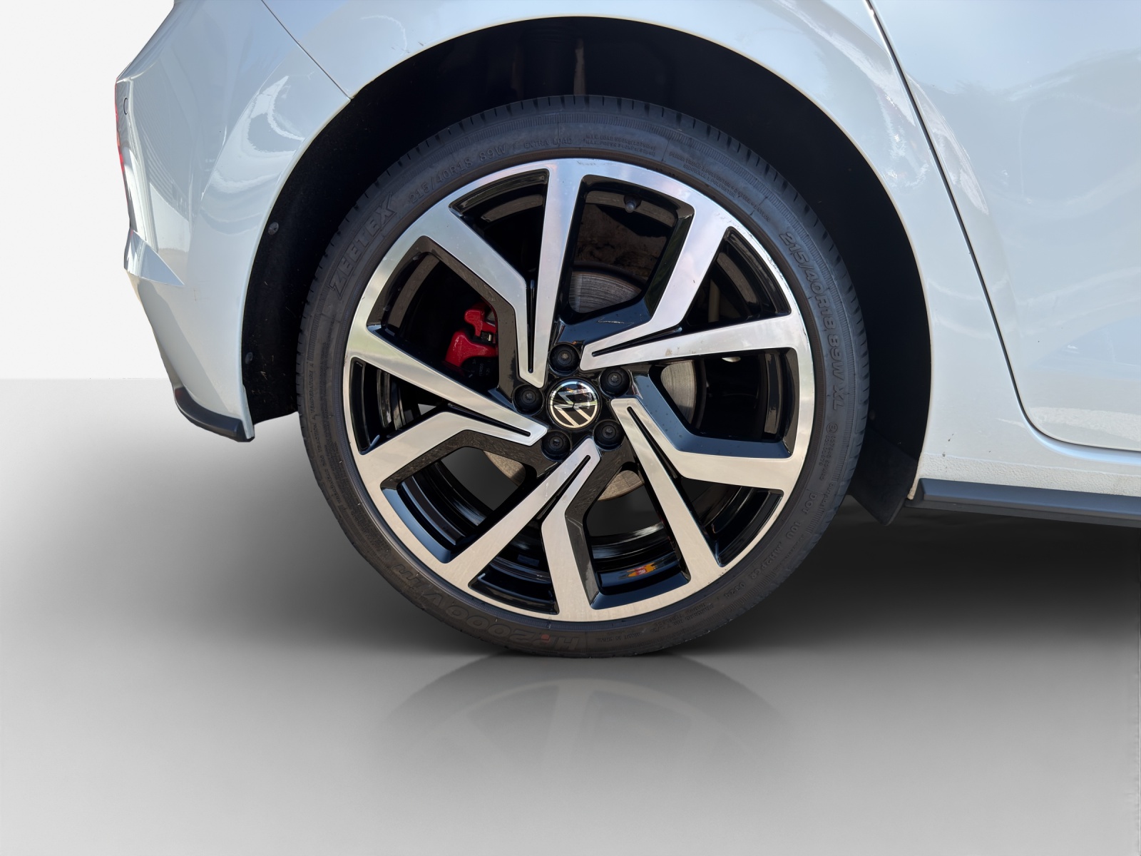 VW Polo 2.0 TSI GTI DSG-image-14