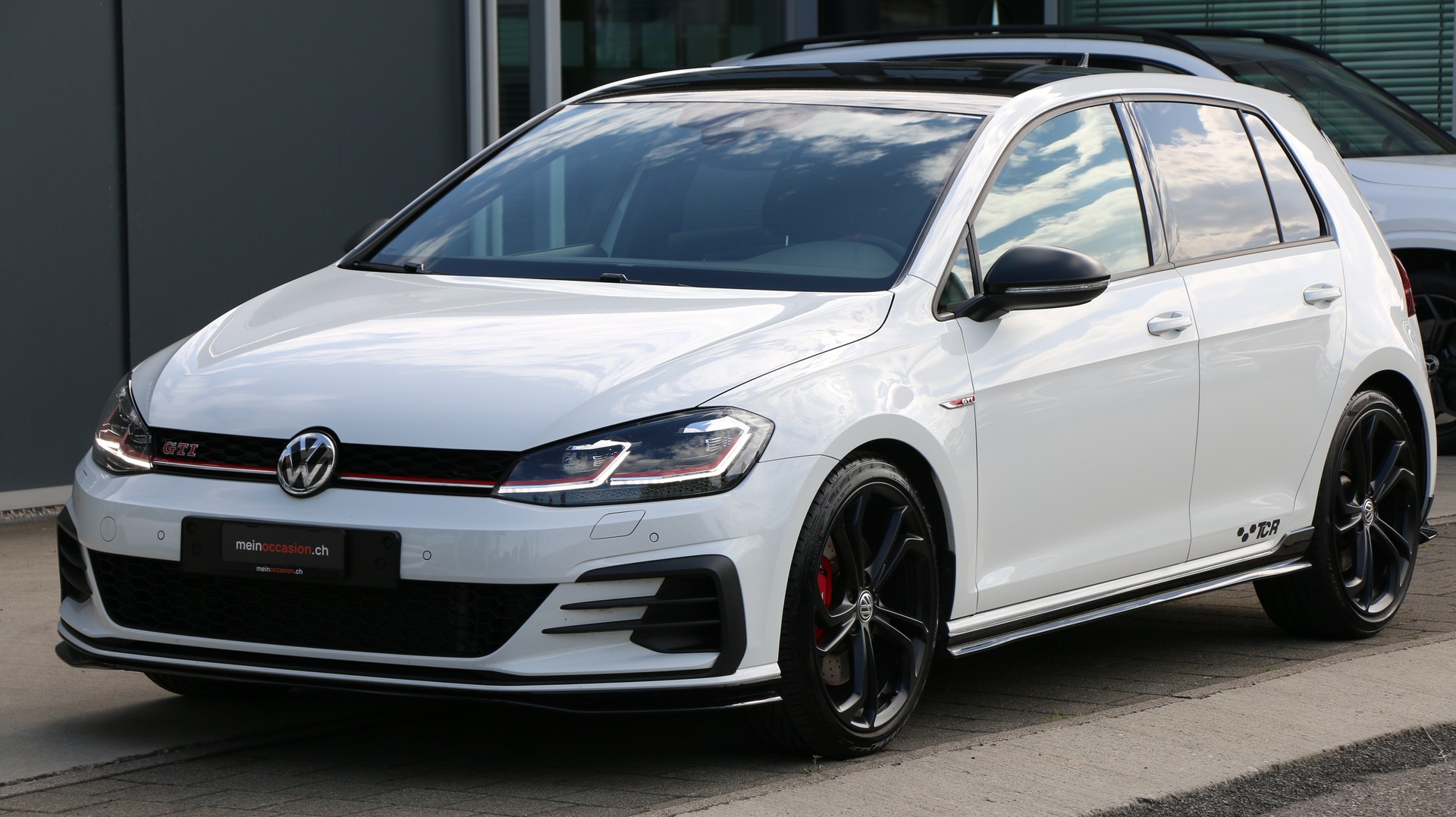 VW Golf 2.0 TSI GTI TCR-image-1