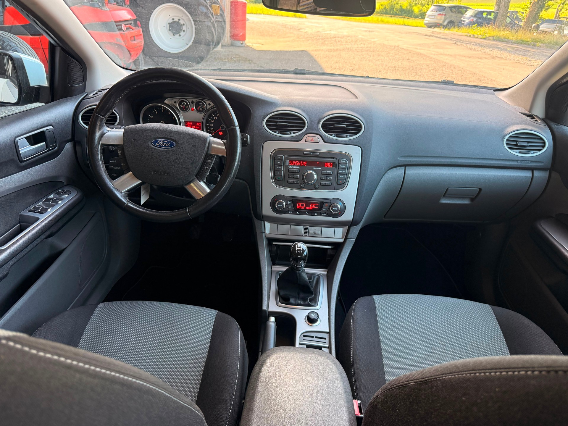 FORD Focus 1.6i VCT Carving-image-9