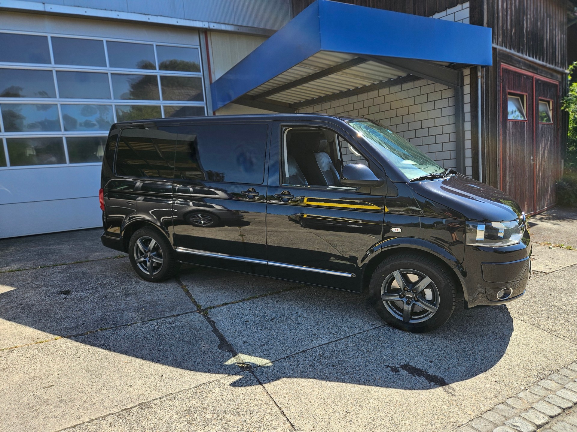 VW T5 Multivan 2.0 Bi-TDI CR Highline 4Motion DSG-image-1