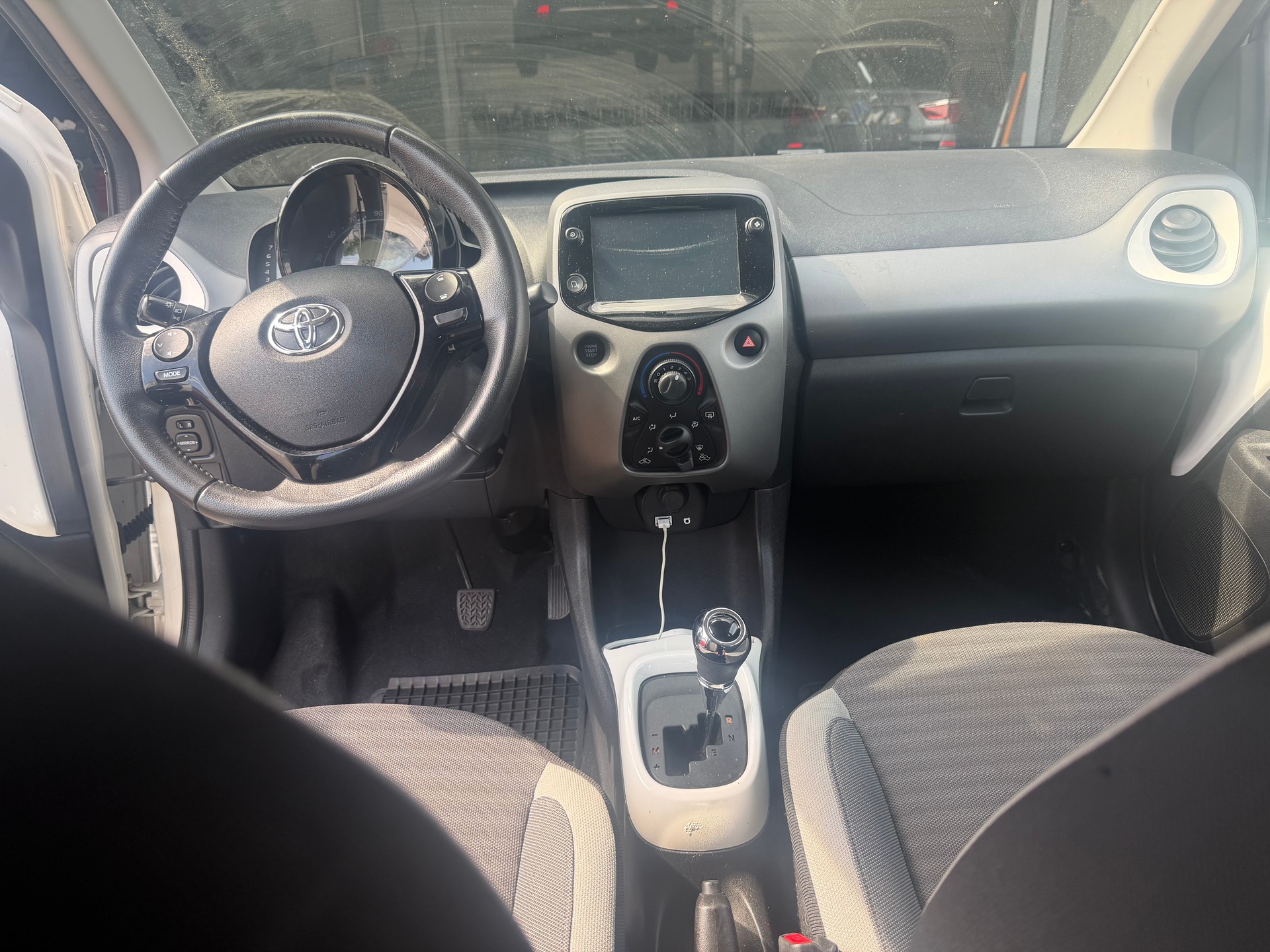 TOYOTA Aygo 1.0 VVT-i X-shift Trend-image-10