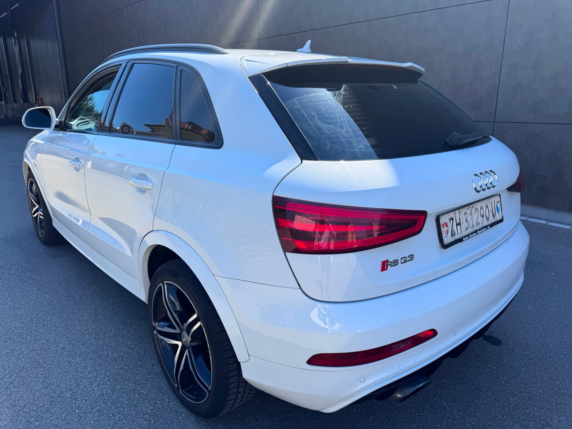 AUDI RS Q3 2.5 TFSI quattro S-tronic-image-6