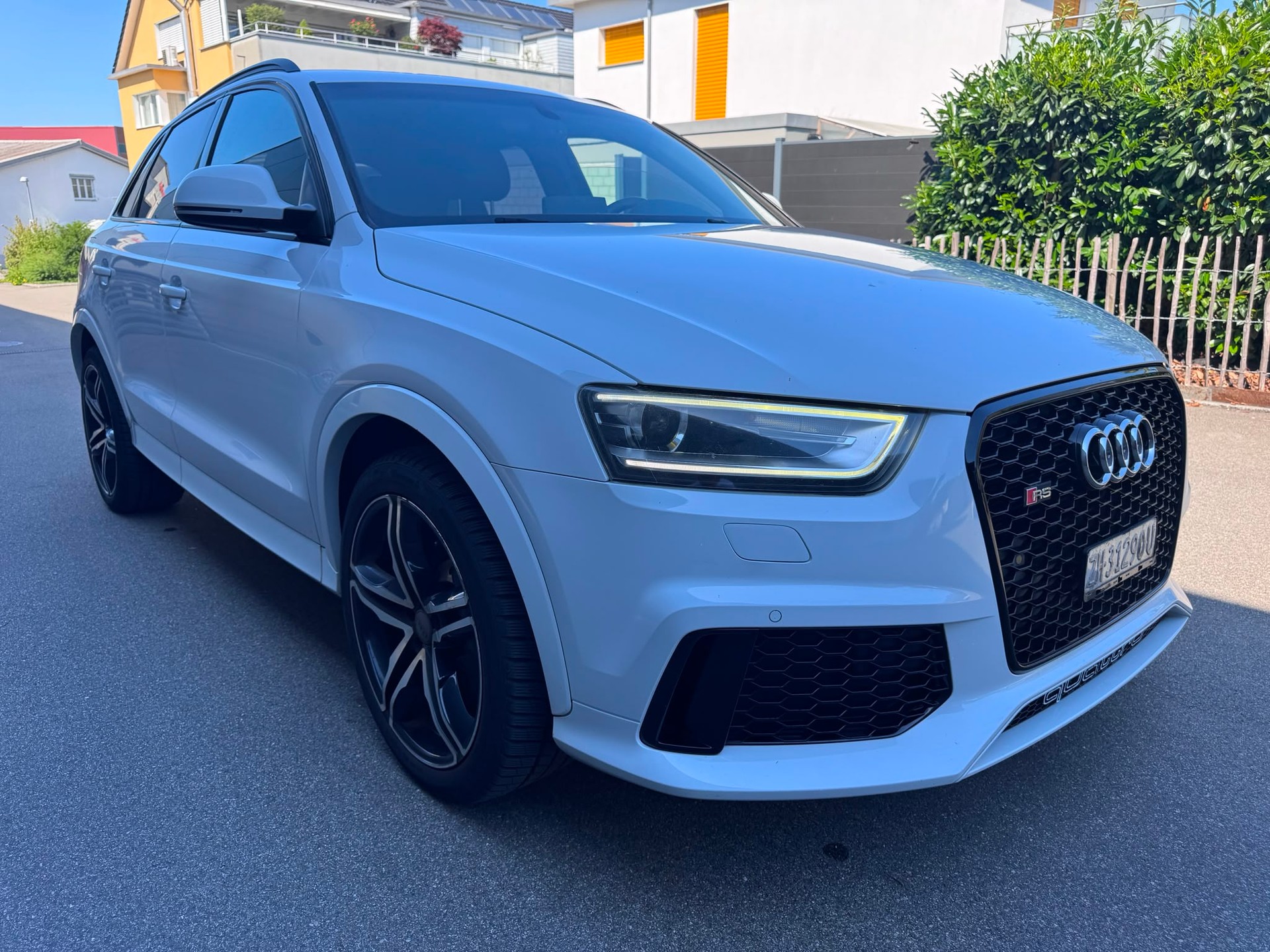 AUDI RS Q3 2.5 TFSI quattro S-tronic-image-1