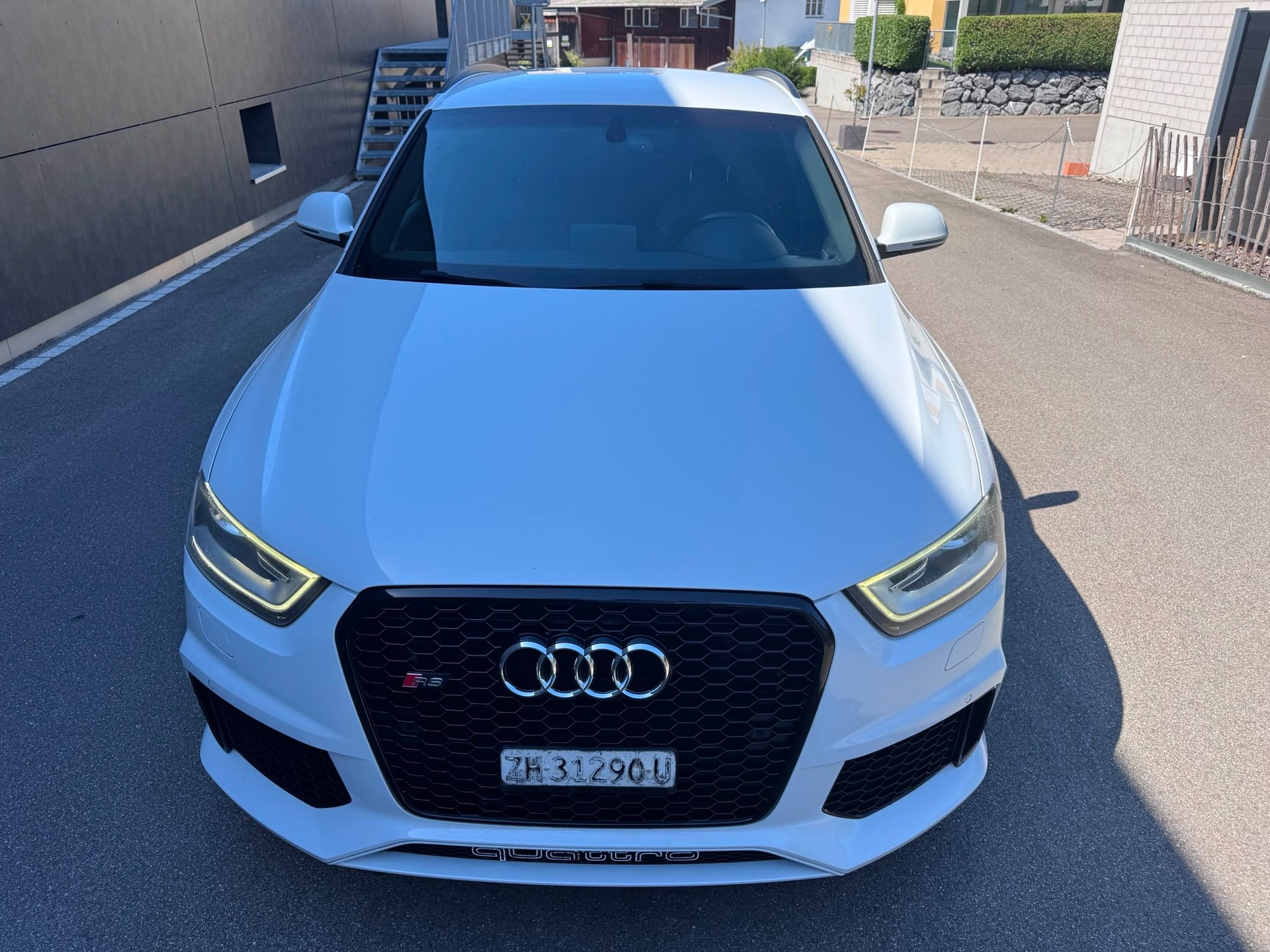 AUDI RS Q3 2.5 TFSI quattro S-tronic-image-2
