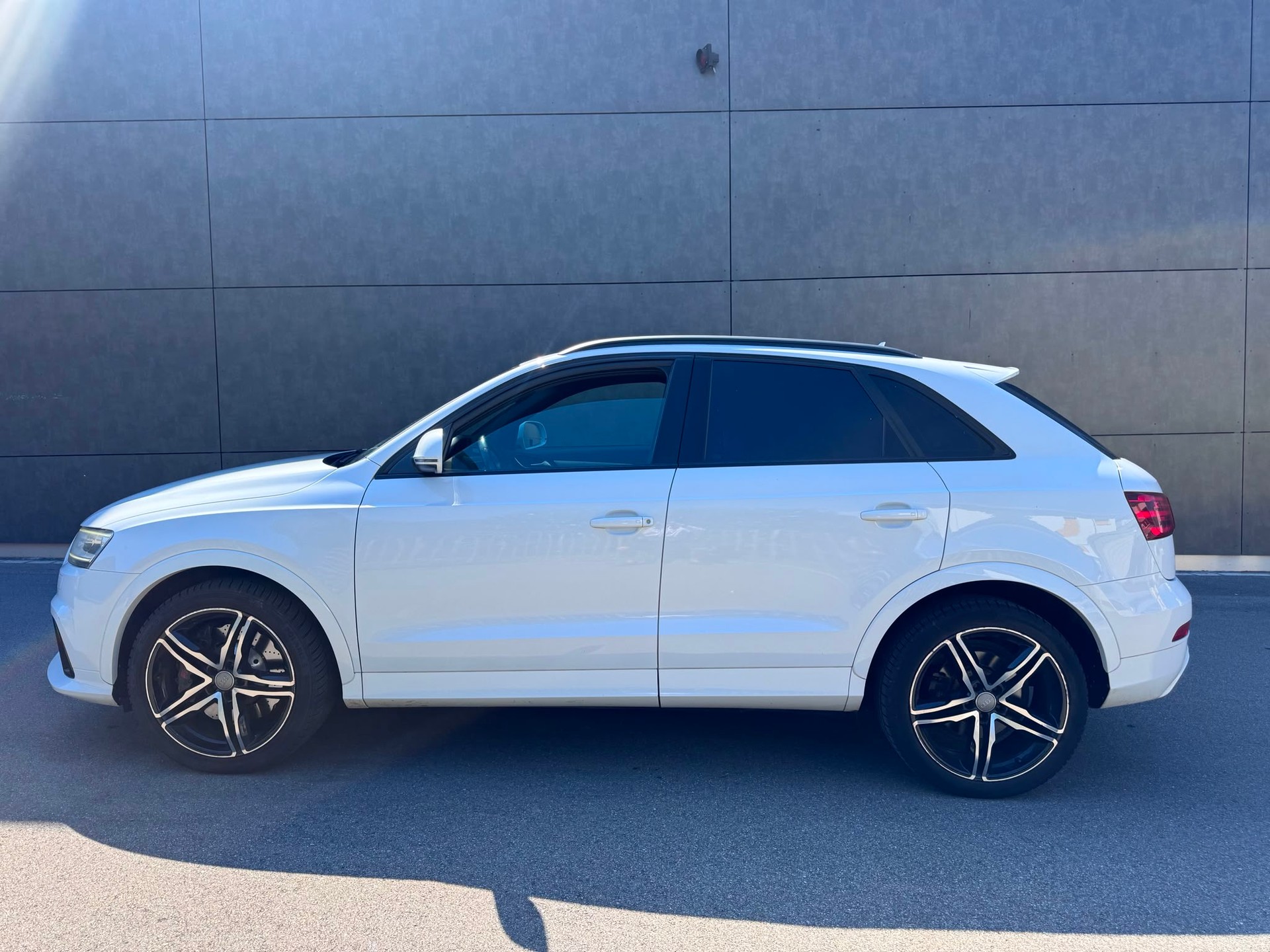 AUDI RS Q3 2.5 TFSI quattro S-tronic-image-0