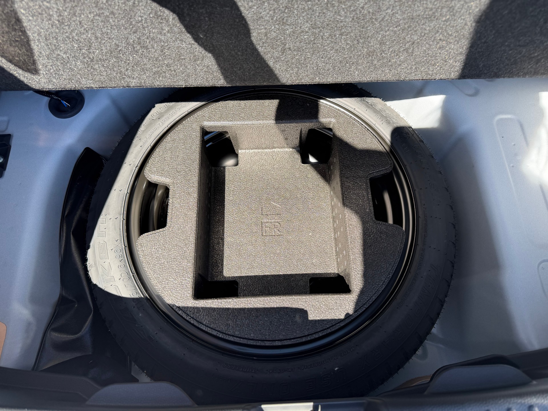 TOYOTA Yaris 1.5 Comfort e-CVT-image-6