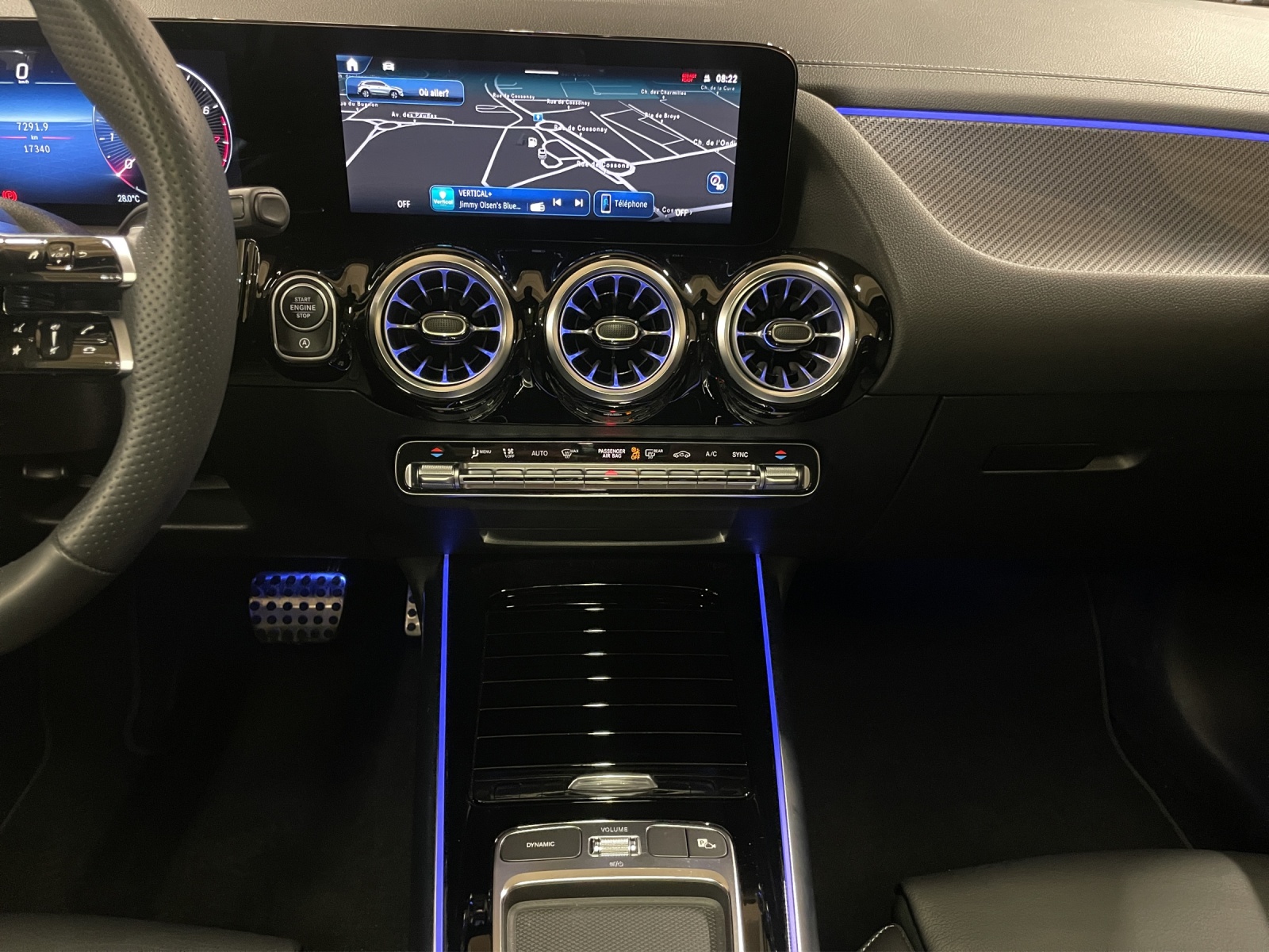 MERCEDES-BENZ GLA 250 4Matic Swiss Star-image-12