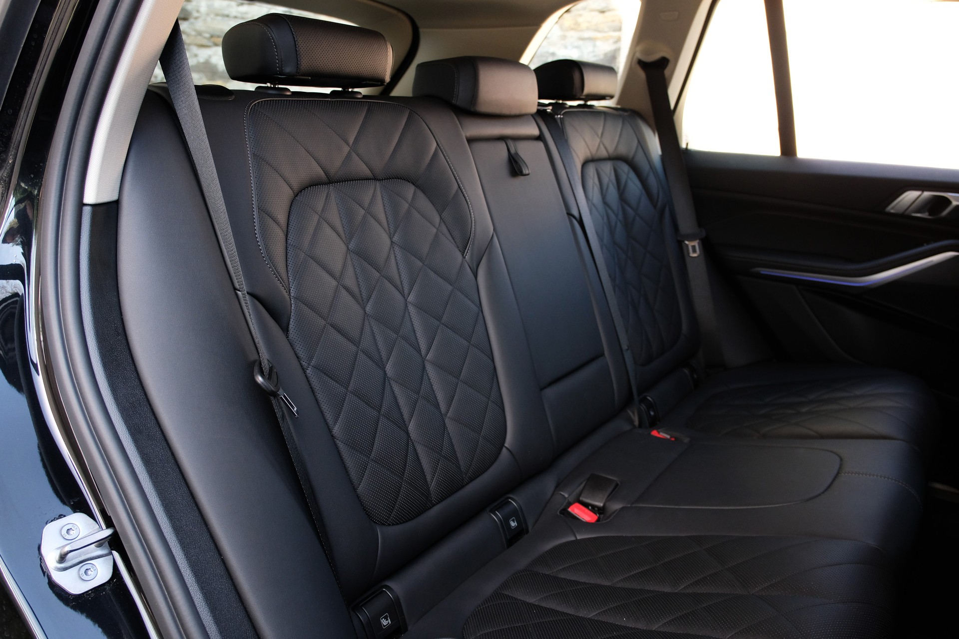 BMW X5 xDrive 48V 40i Steptronic-image-27