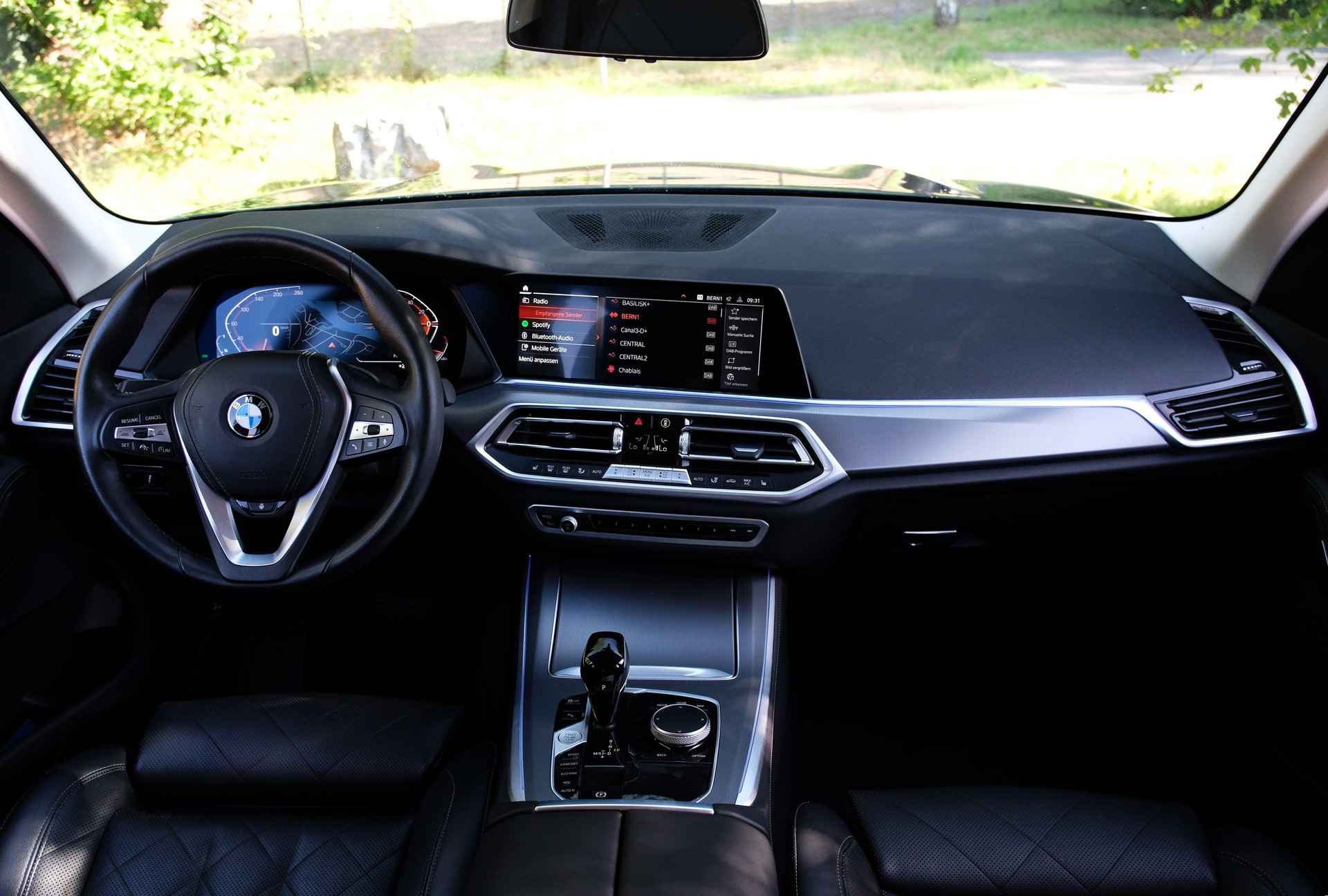 BMW X5 xDrive 48V 40i Steptronic-image-9