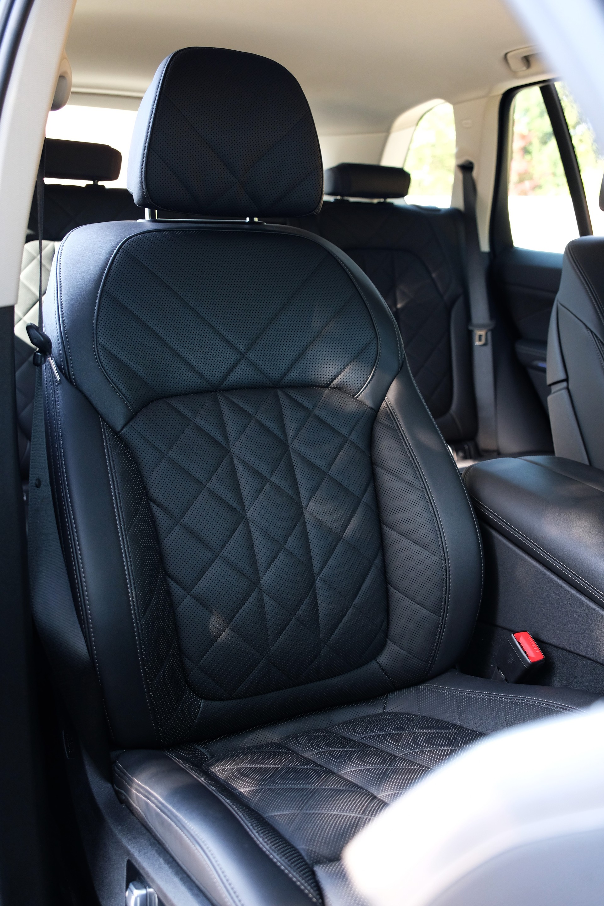 BMW X5 xDrive 48V 40i Steptronic-image-12