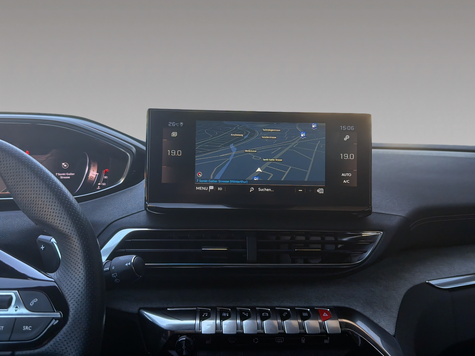 PEUGEOT 3008 1.2 PureTech GT Pack-image-12