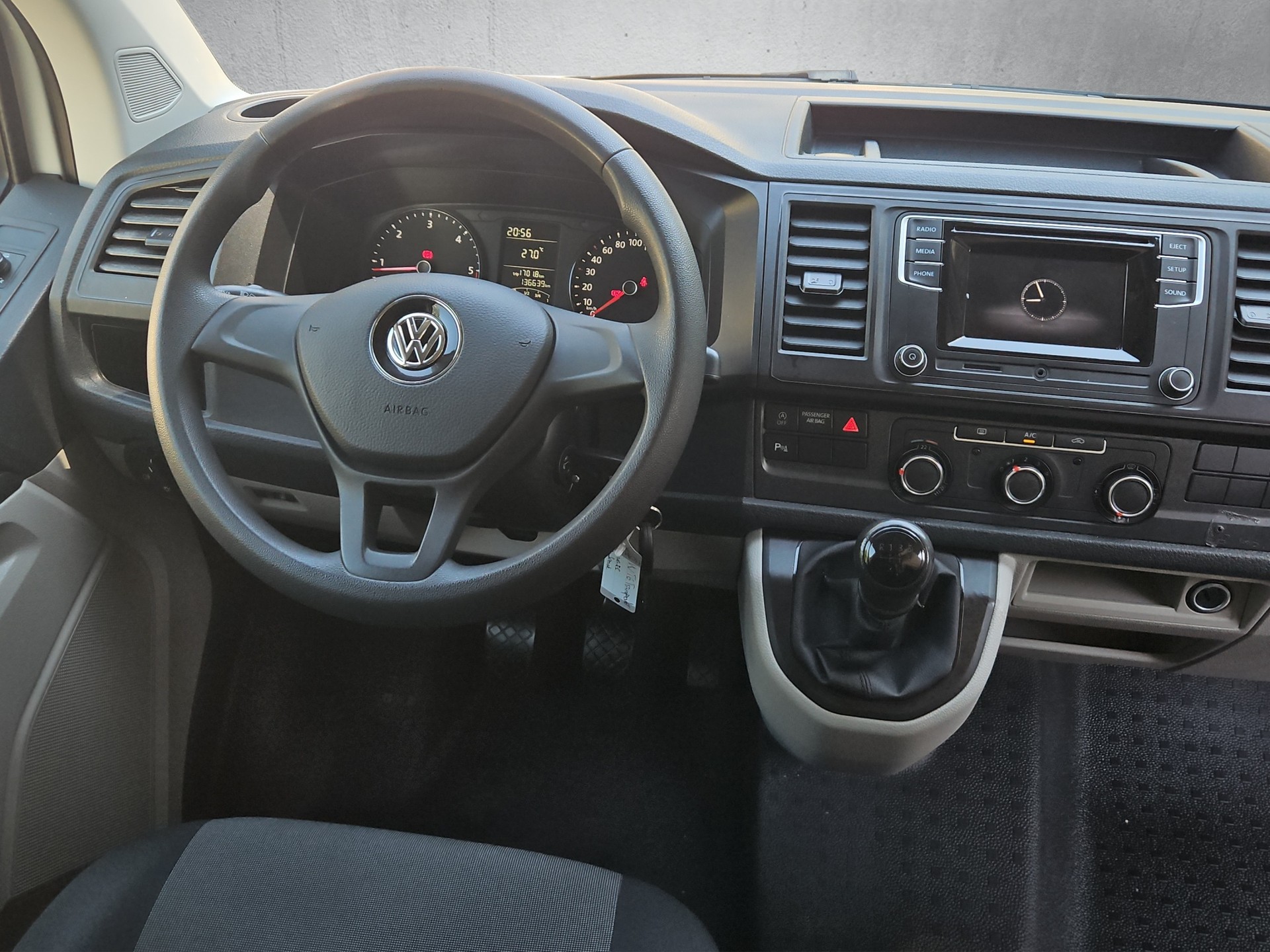 VW T6 2.0 TDI Transporter 2.0 TDI - Innenausbau-image-11