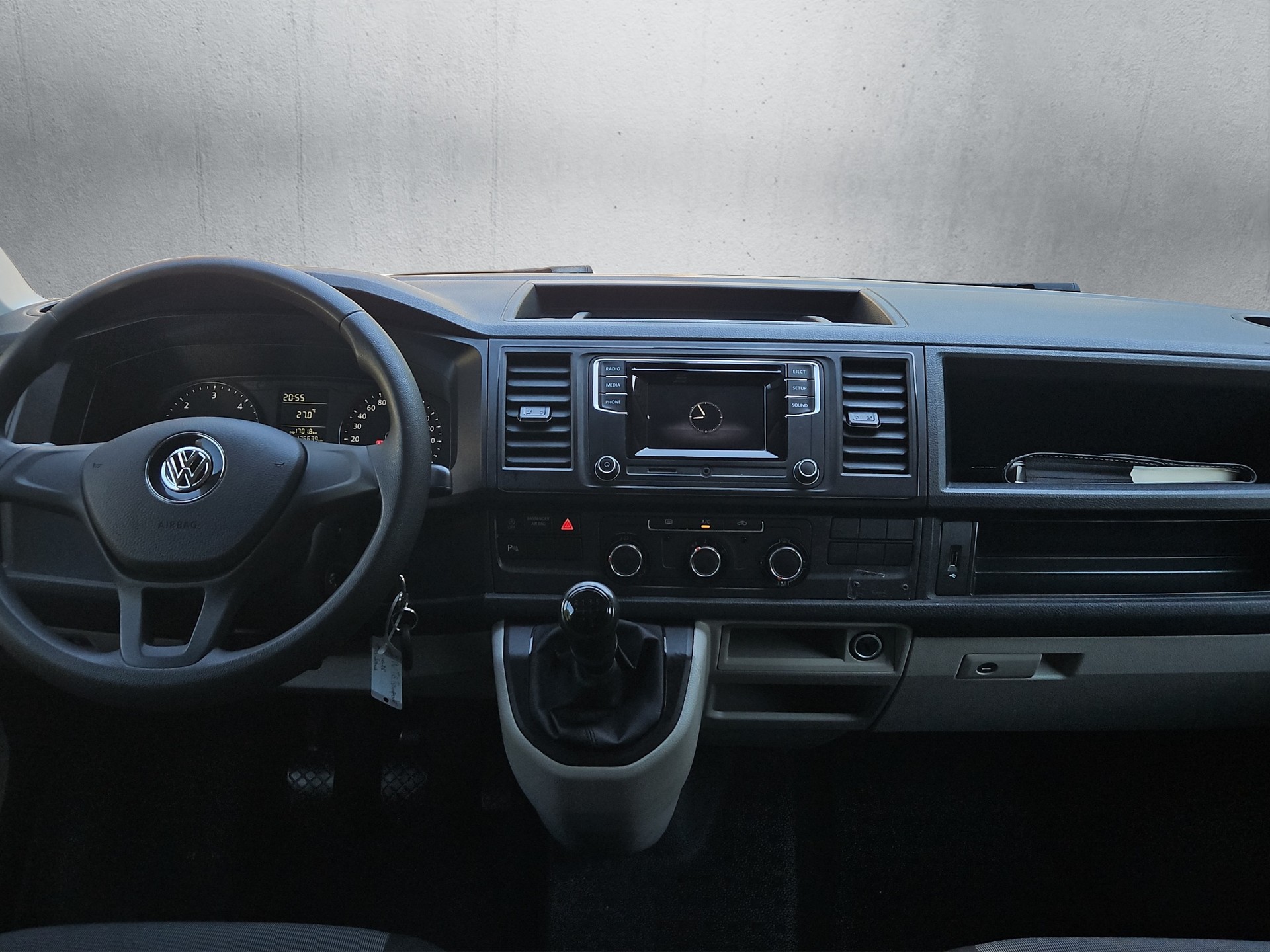VW T6 2.0 TDI Transporter 2.0 TDI - Innenausbau-image-10