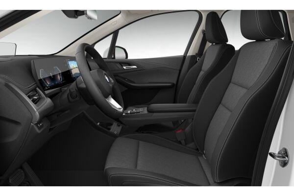 BMW 218i Active Tourer-image-2