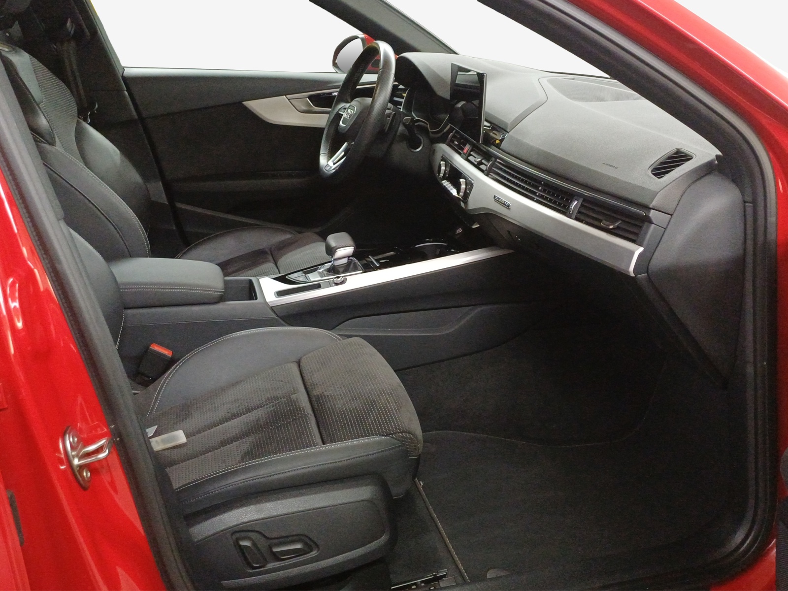 AUDI A4 Avant 40 TDI S line quattro S-tronic-image-13