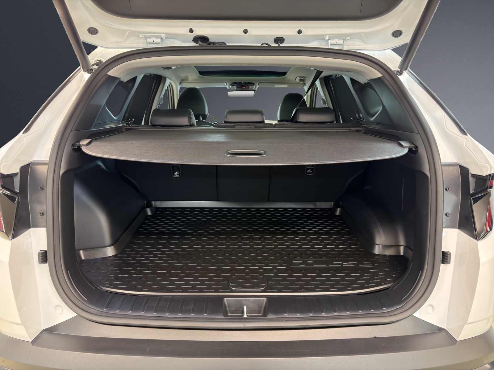 HYUNDAI Tucson 1.6 TGDI HEV Vertex 4WD Swiss Edition MY26-image-16