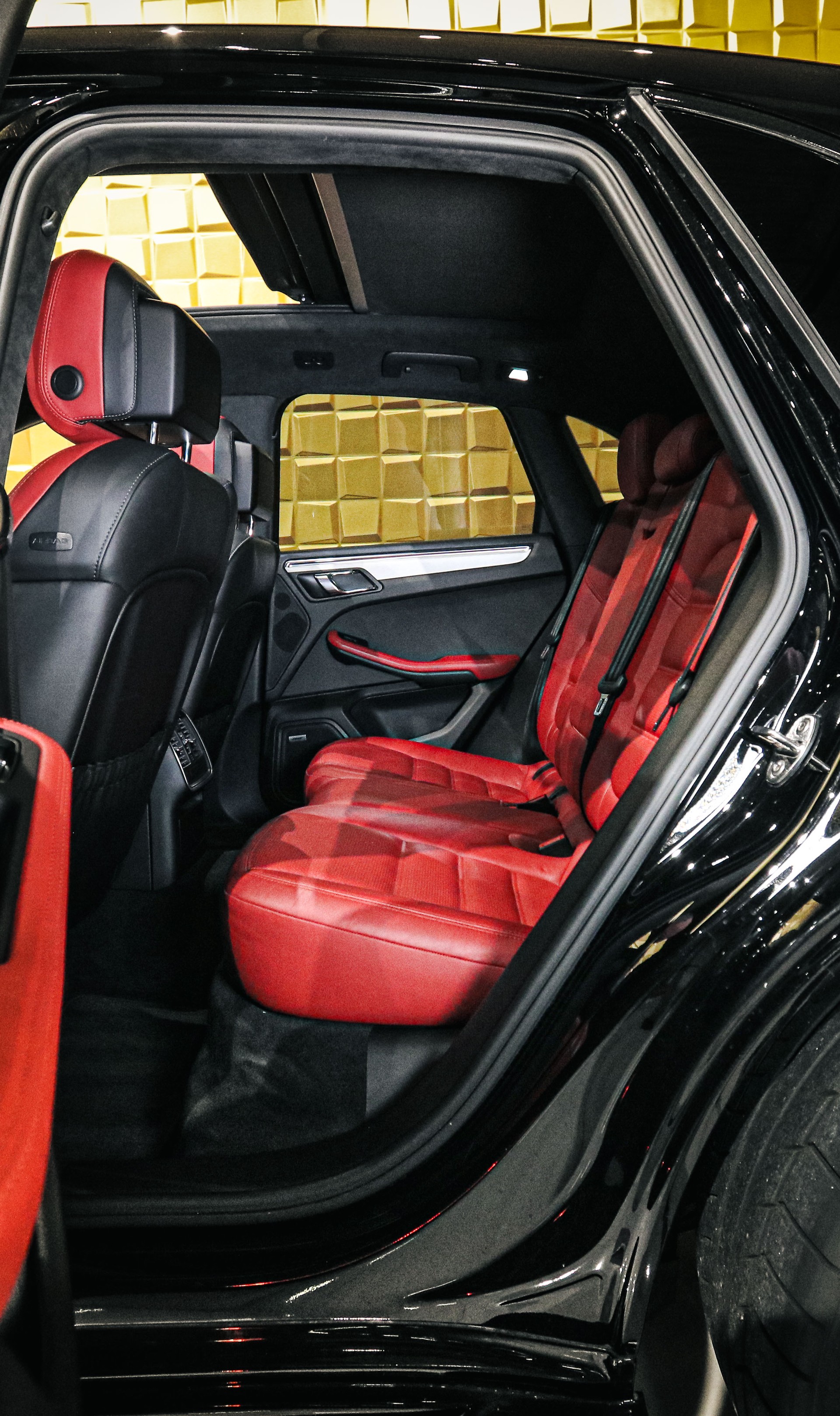 PORSCHE Macan Turbo PDK-image-11