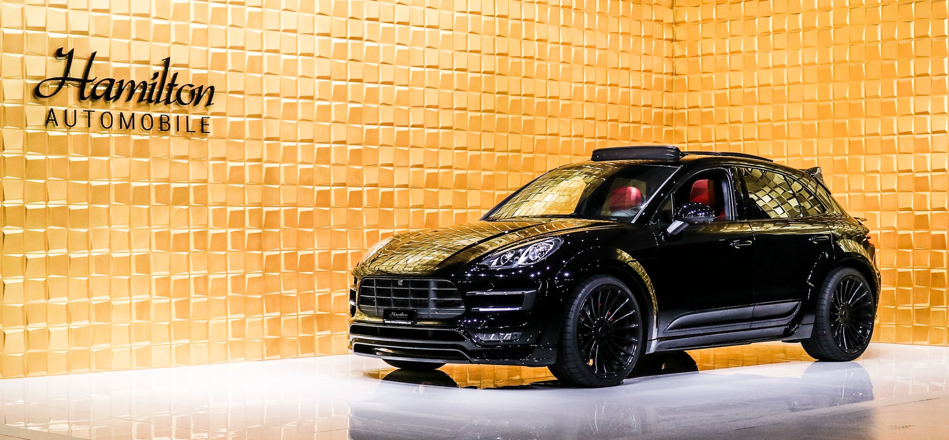 PORSCHE Macan Turbo PDK-image-1