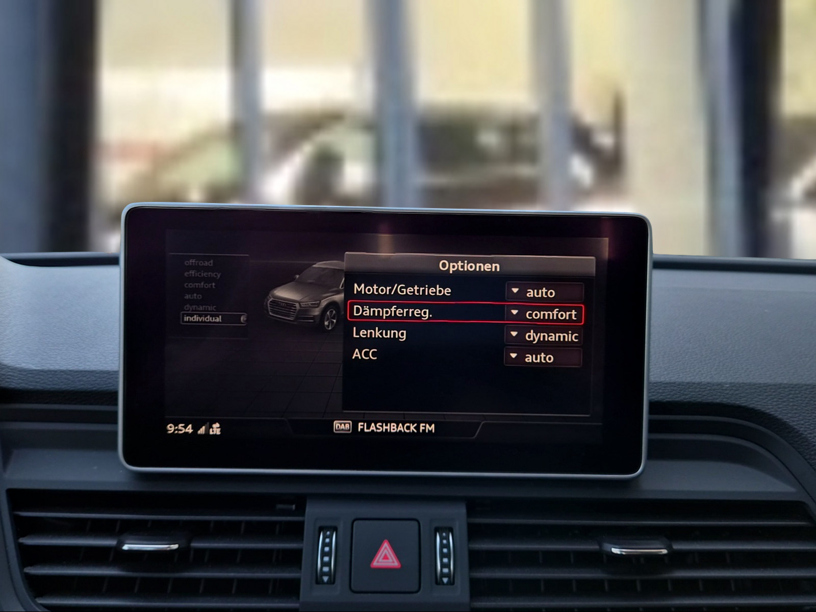 AUDI Q5 2.0 TDI sport quattro S-tronic Mythosschwarz Metallic-image-14