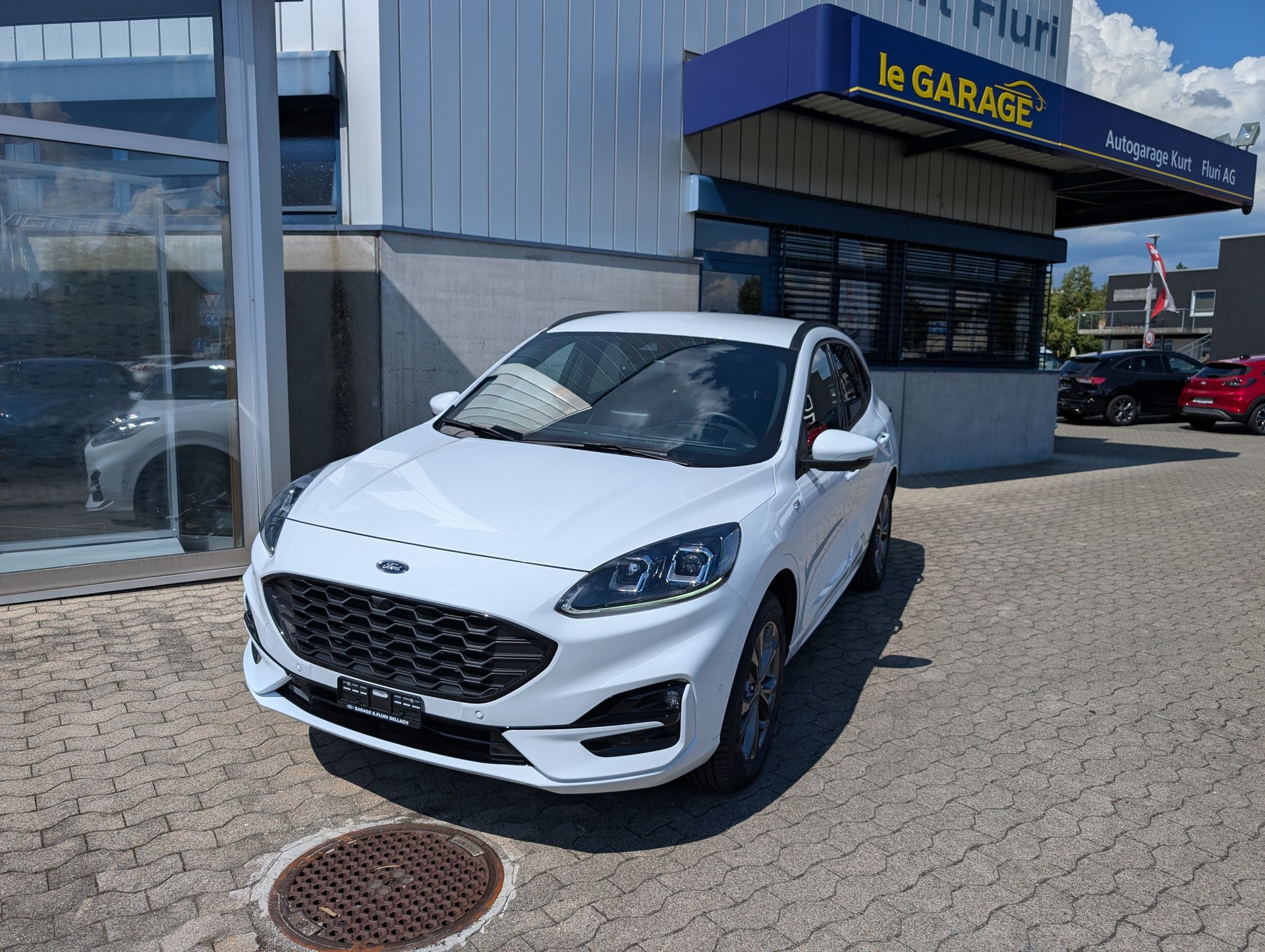FORD Kuga 2.5 FHEV ST-Line X 4WD