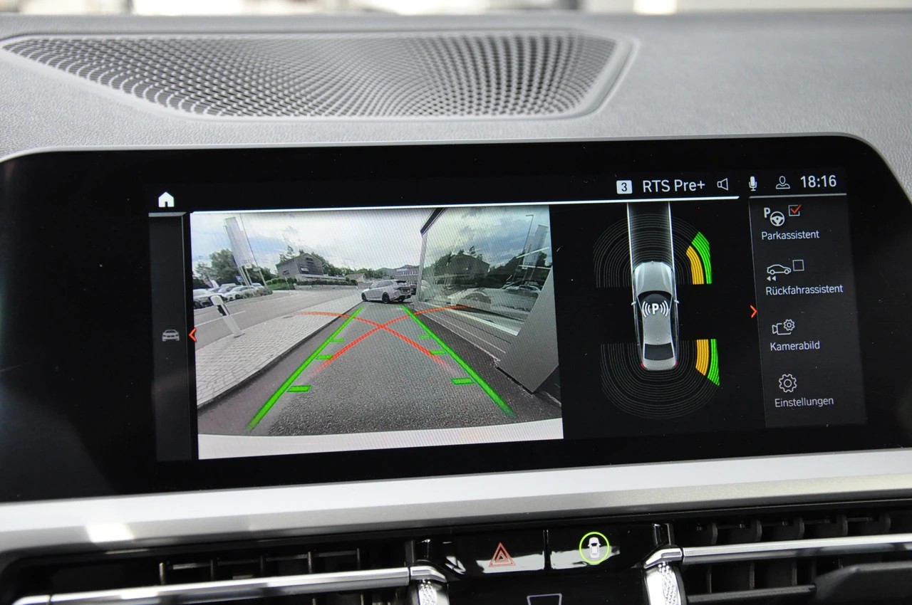BMW 320d xDrive Steptronic-image-18