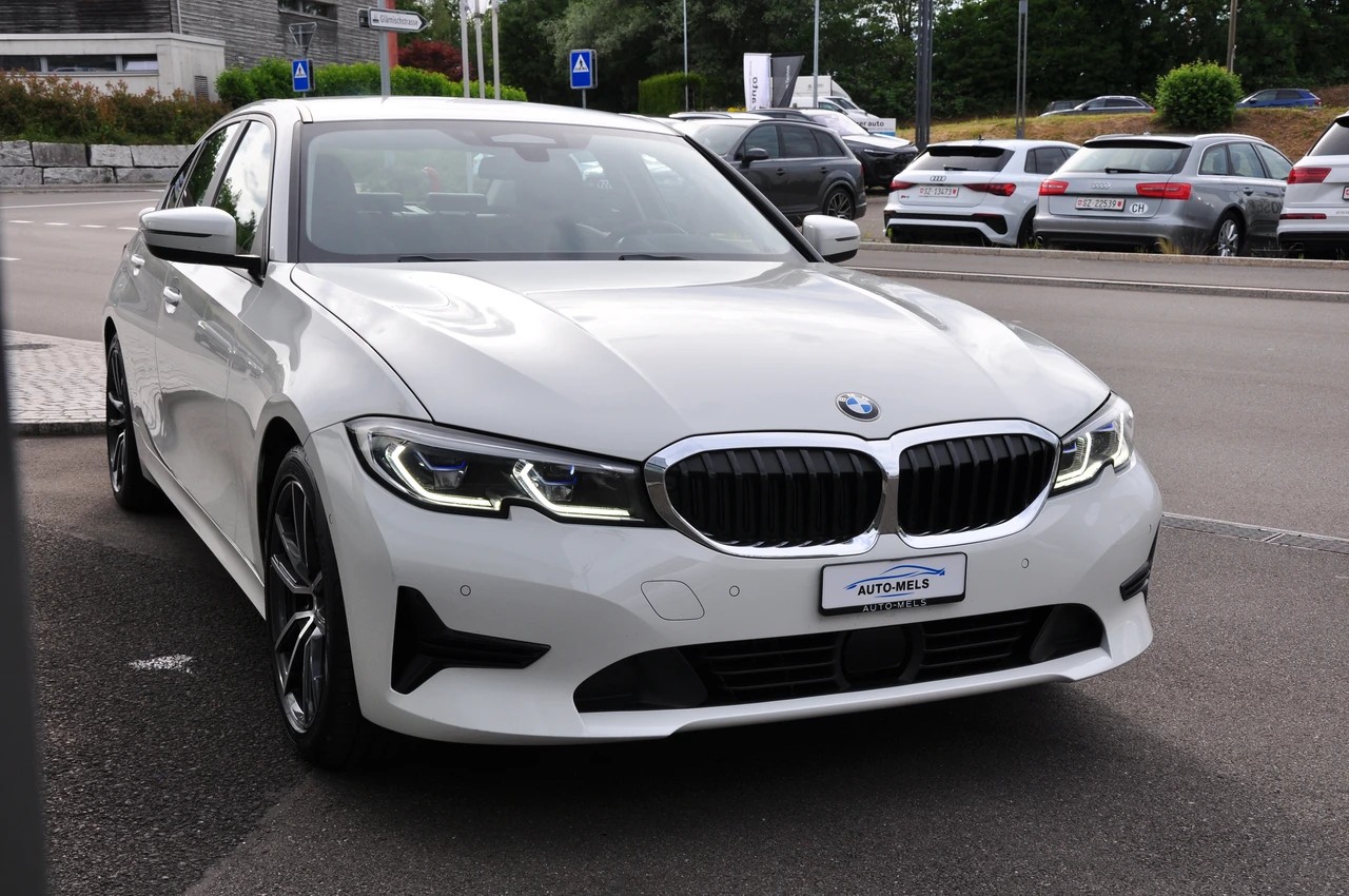 BMW 320d xDrive Steptronic-image-10