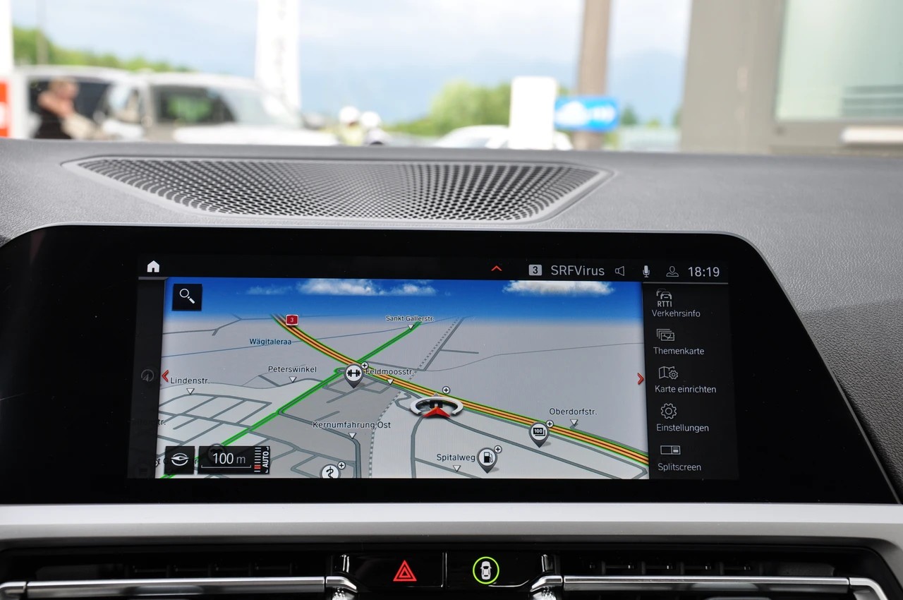 BMW 320d xDrive Steptronic-image-17