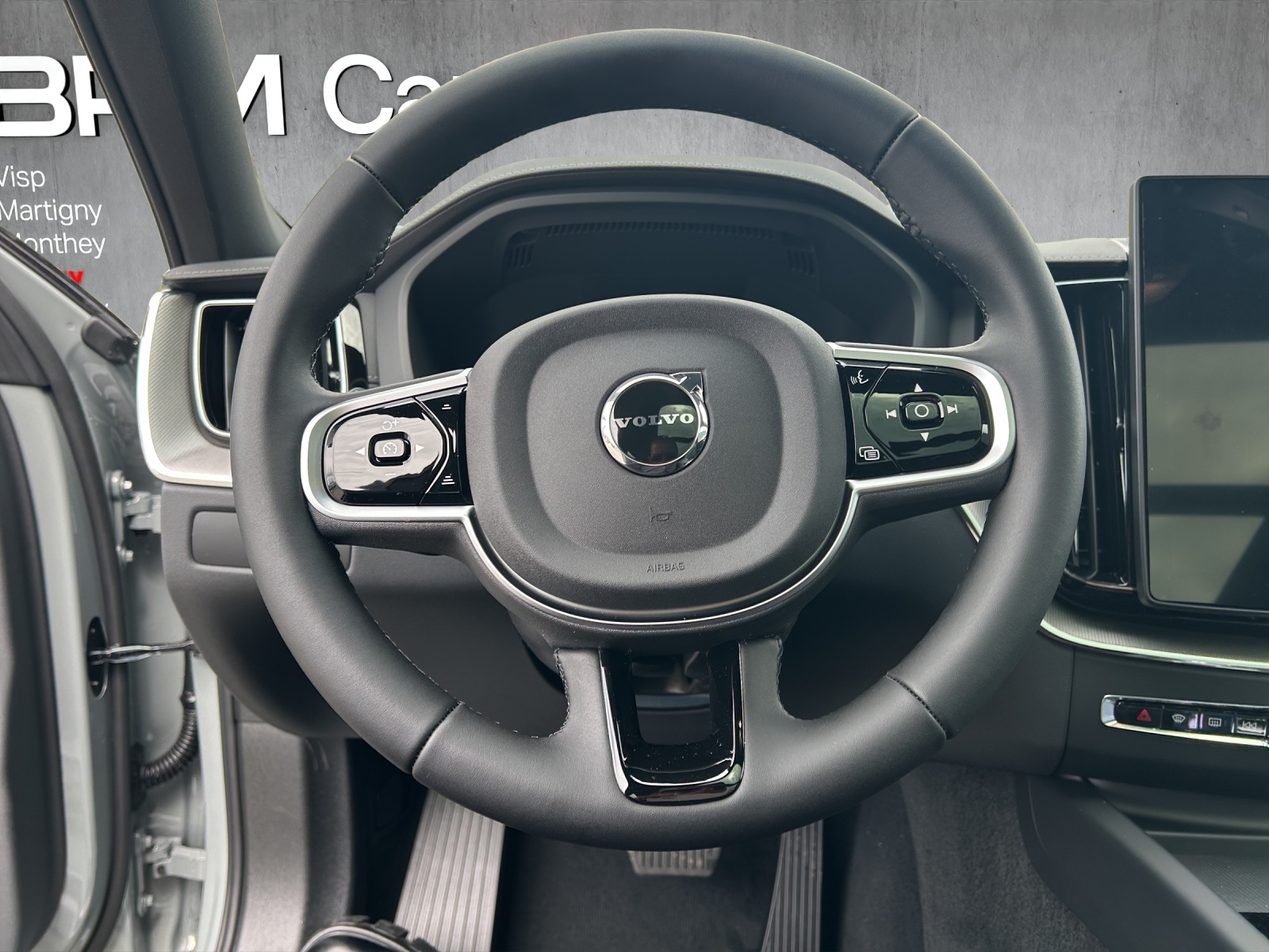 VOLVO XC60 T8 eAWD PluginHybrid Black Edition Geartronic-image-9