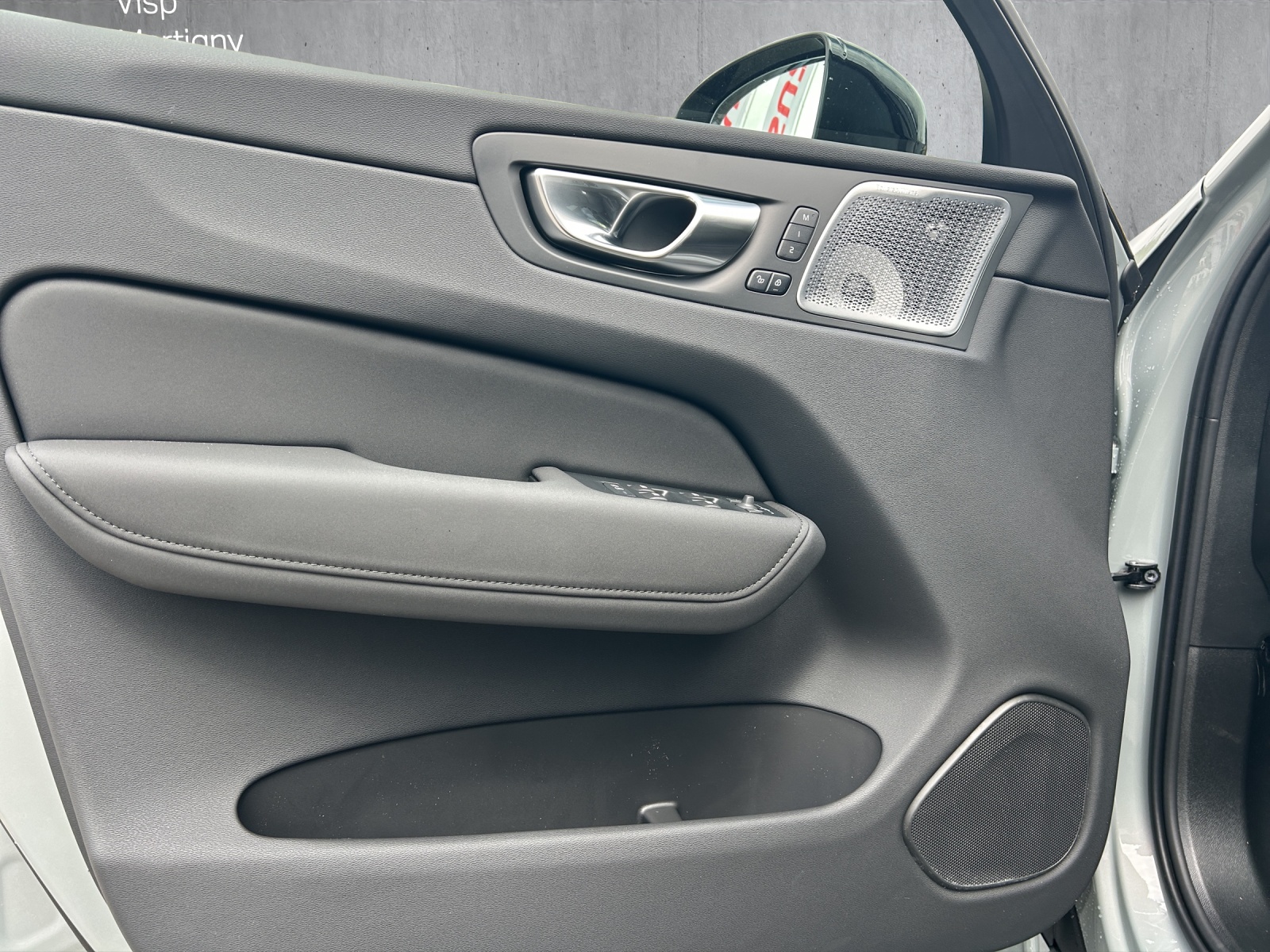 VOLVO XC60 T8 eAWD PluginHybrid Black Edition Geartronic-image-8