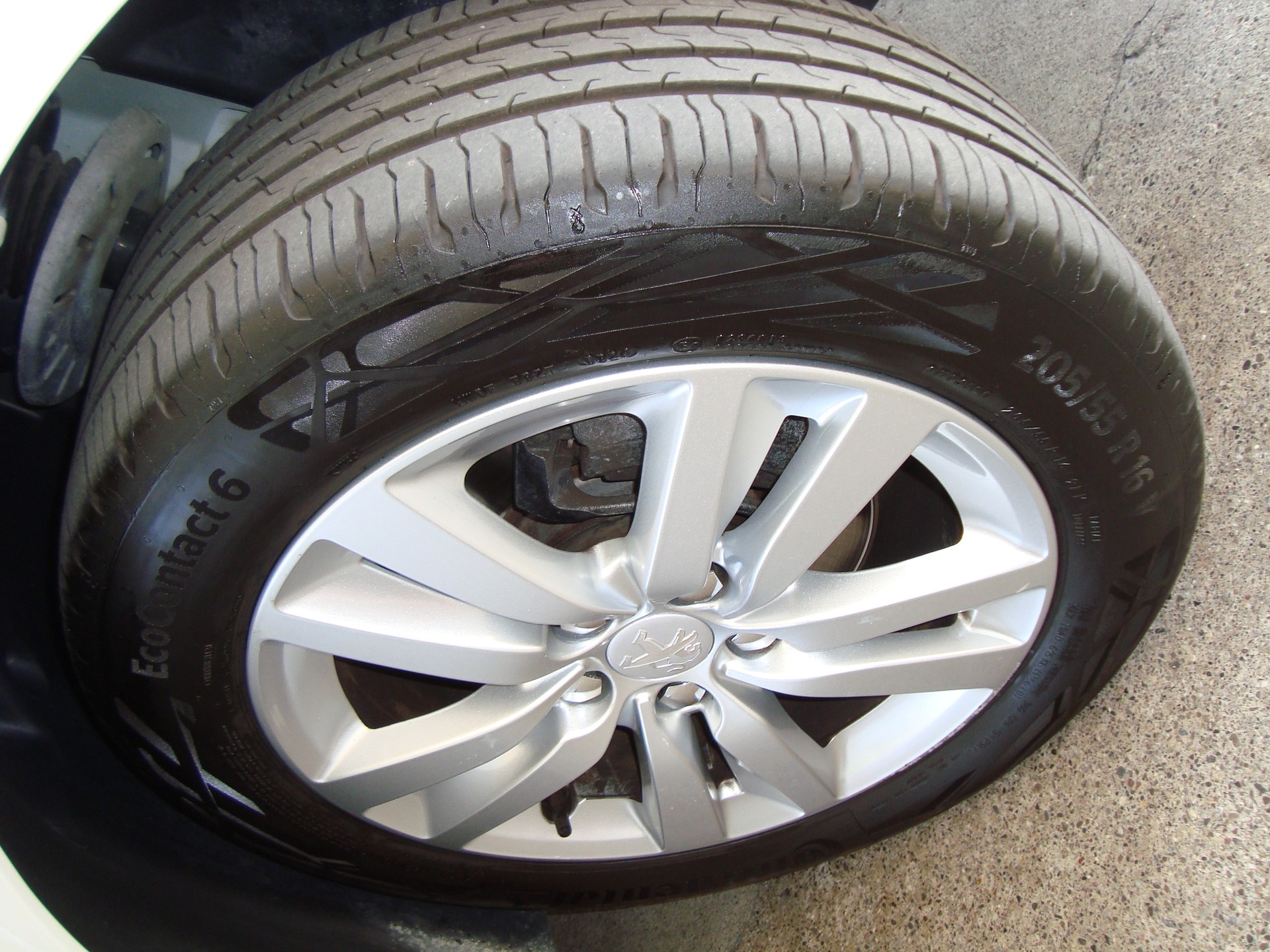 PEUGEOT 308 SW 1.2 THP Féline-image-10