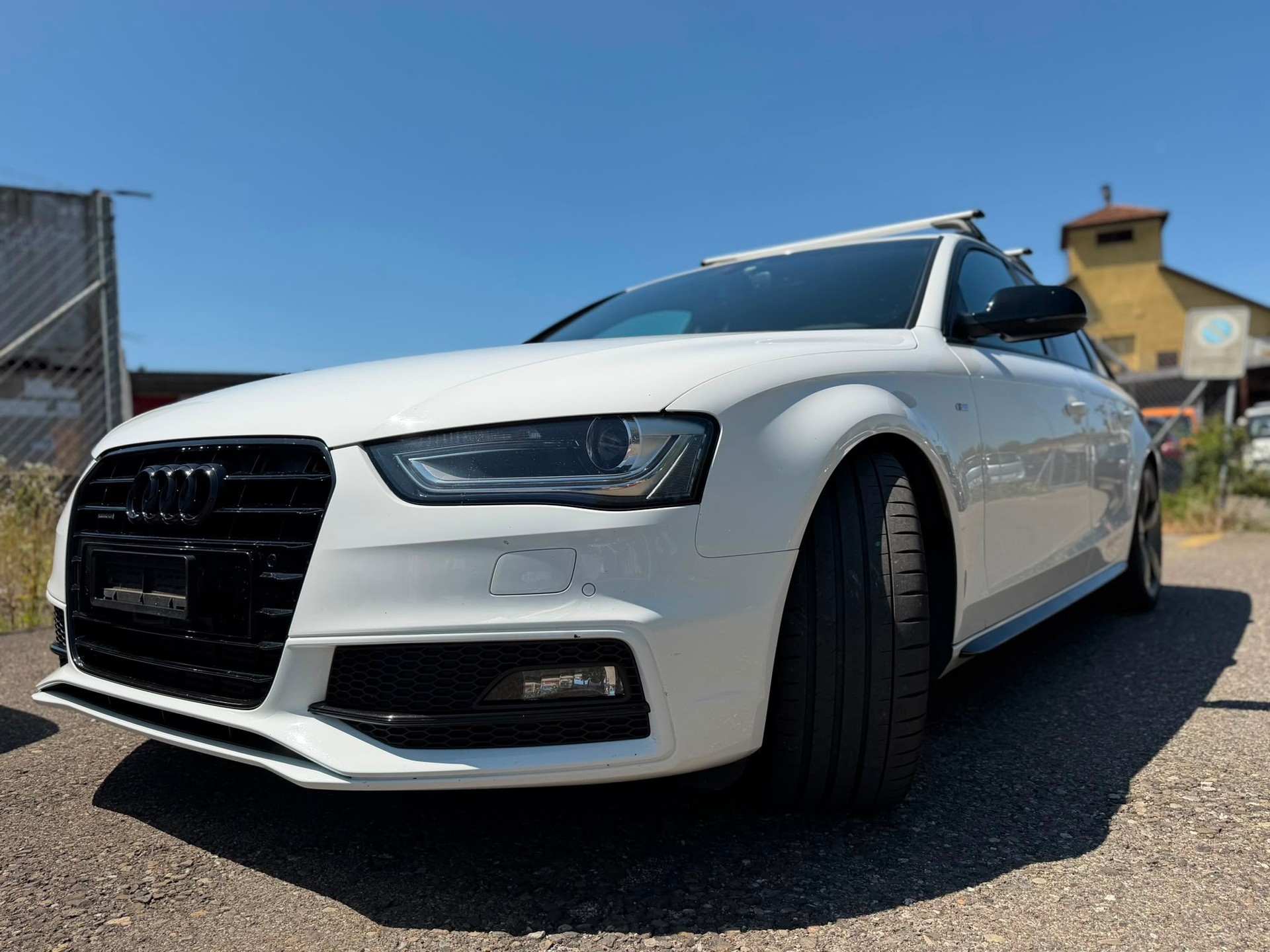 AUDI A4 Avant 3.0 TDI quattro S-tronic-image-14