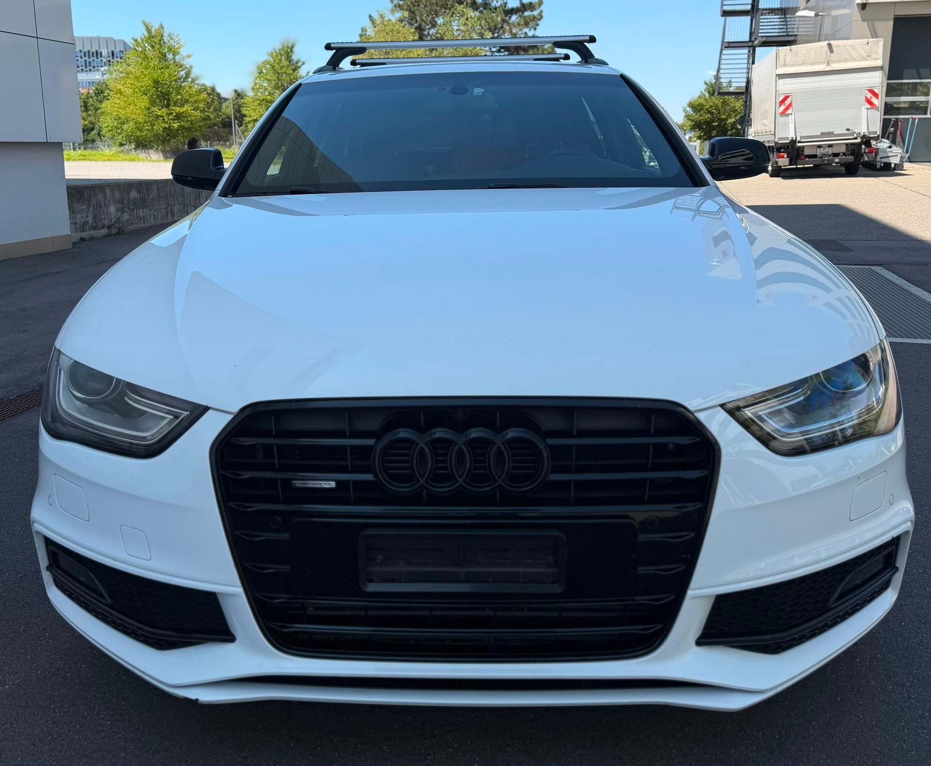 AUDI A4 Avant 3.0 TDI quattro S-tronic-image-2