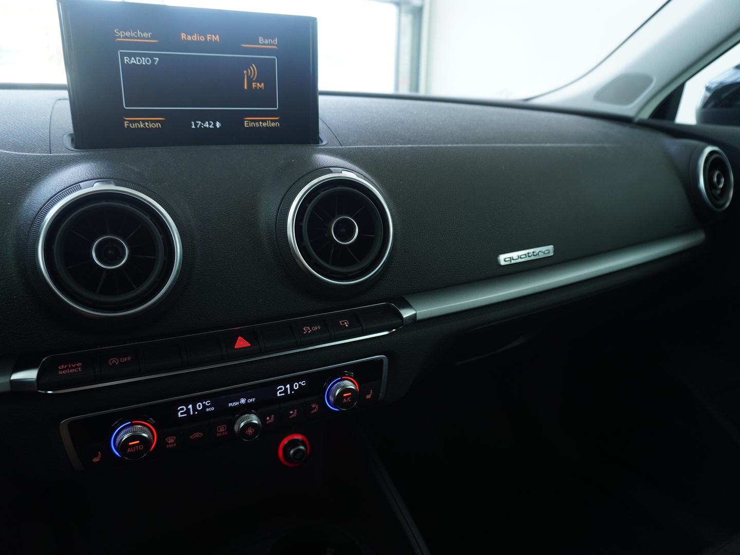 AUDI A3 Sportback 2.0 TDI Ambition quattro-image-6